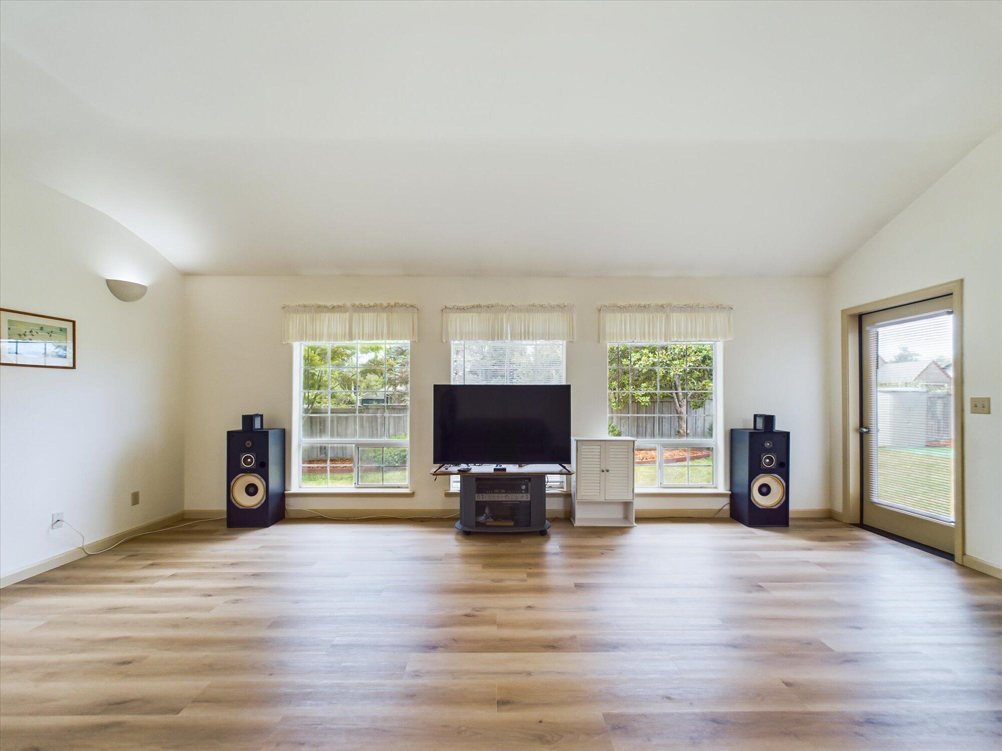 2150 Lexington Court, McKinleyville