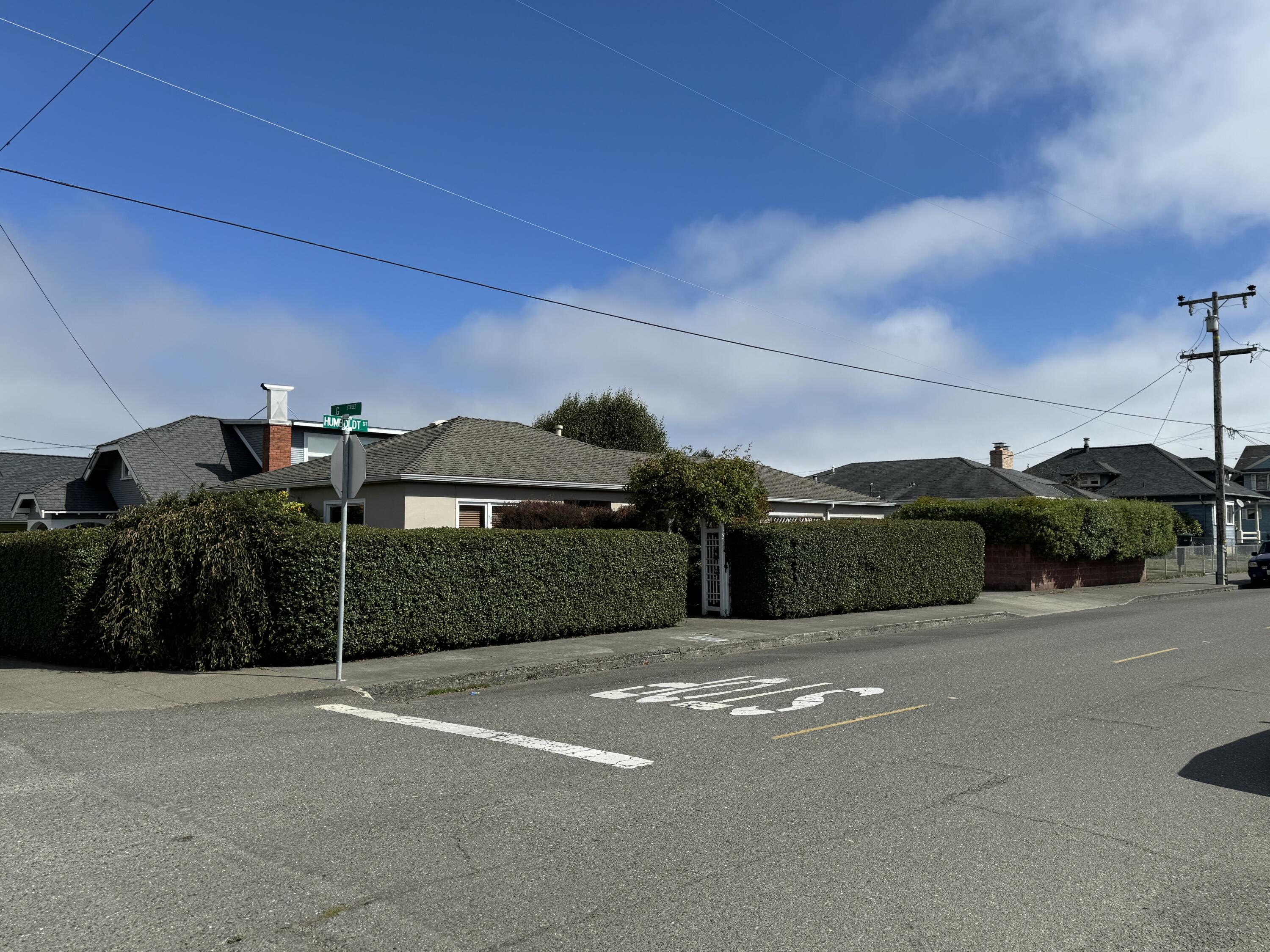605 Humboldt Street