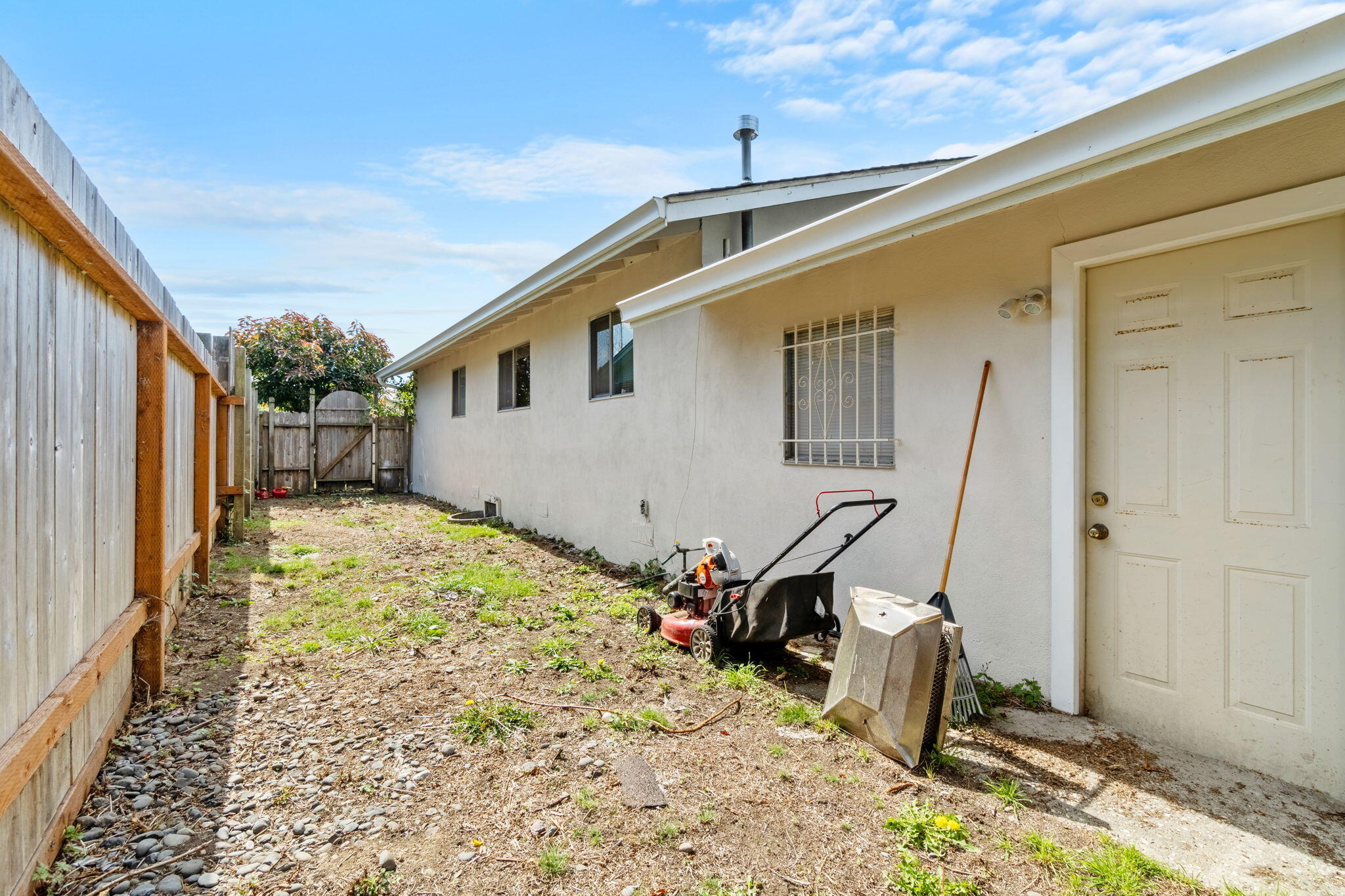 7177 David Avenue