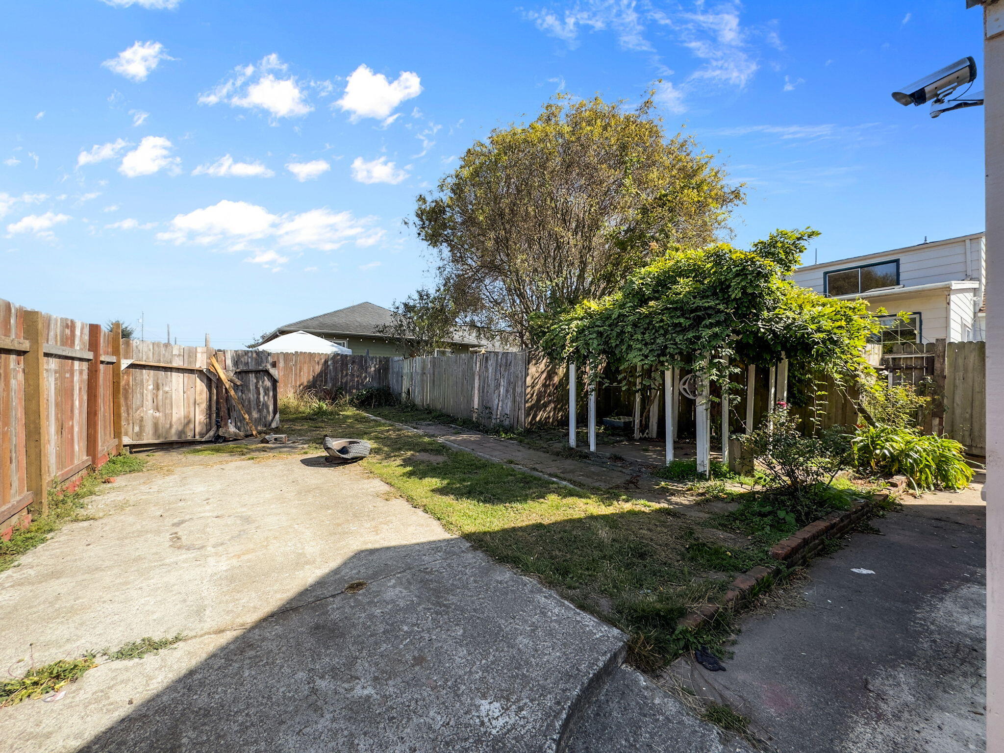 1520 Mccullens Avenue