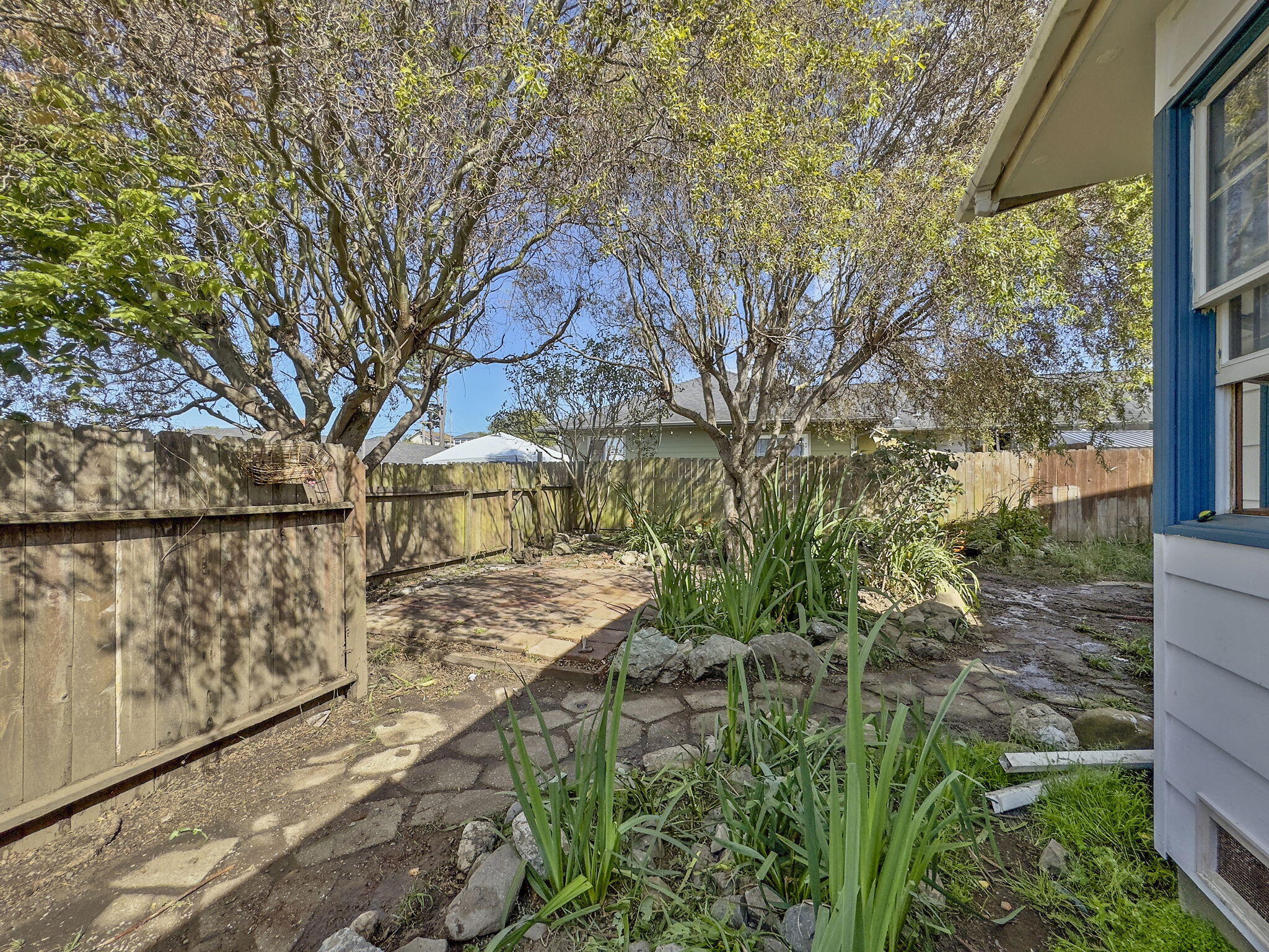 1520 Mccullens Avenue