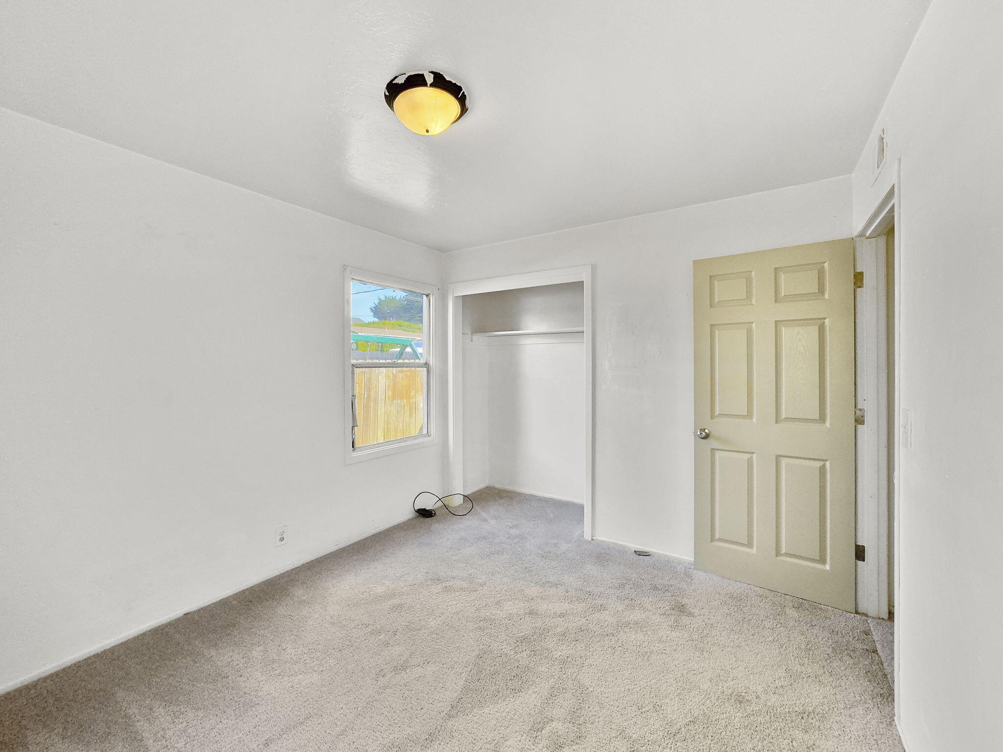 1520 Mccullens Avenue