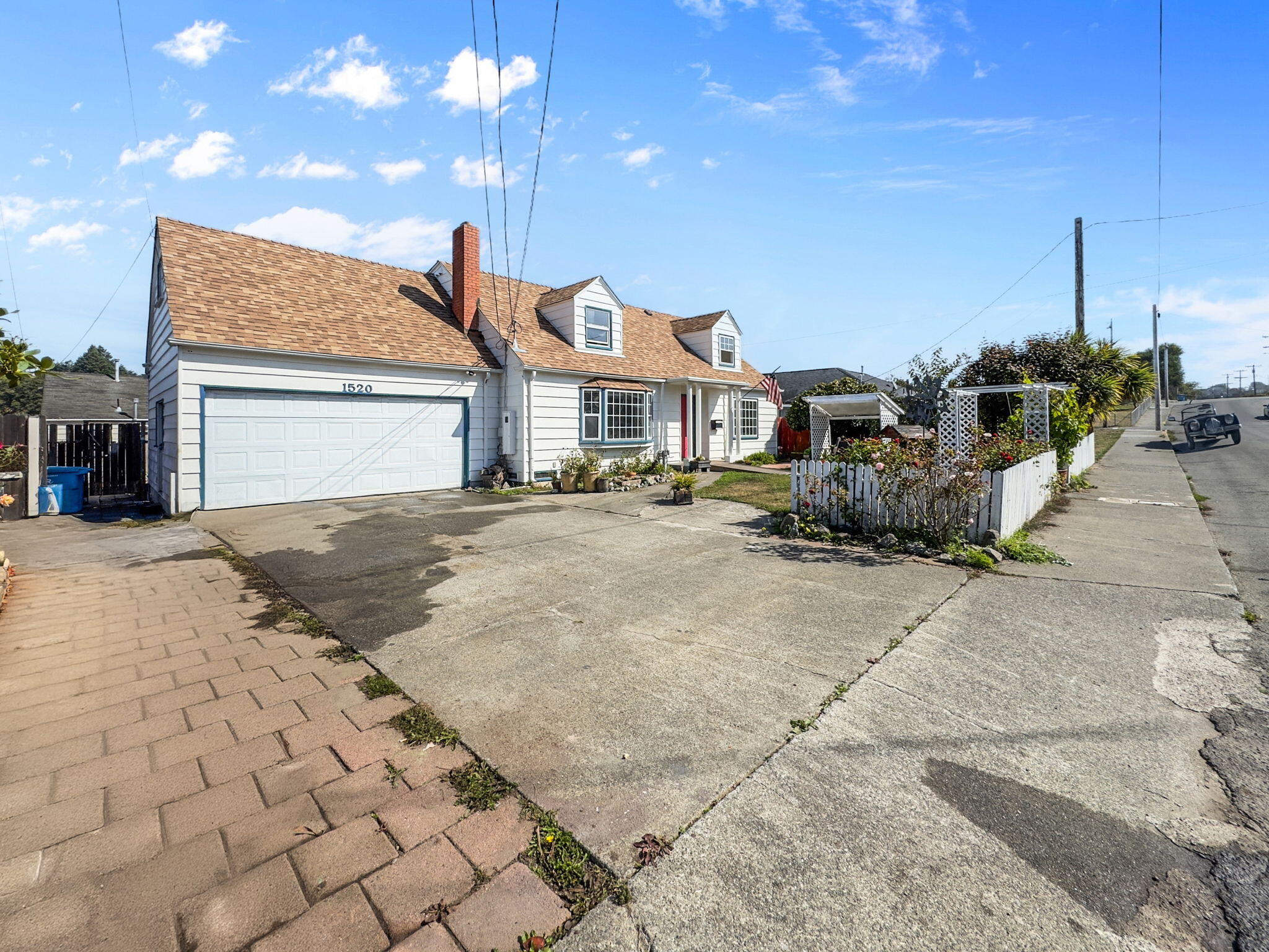1520 Mccullens Avenue