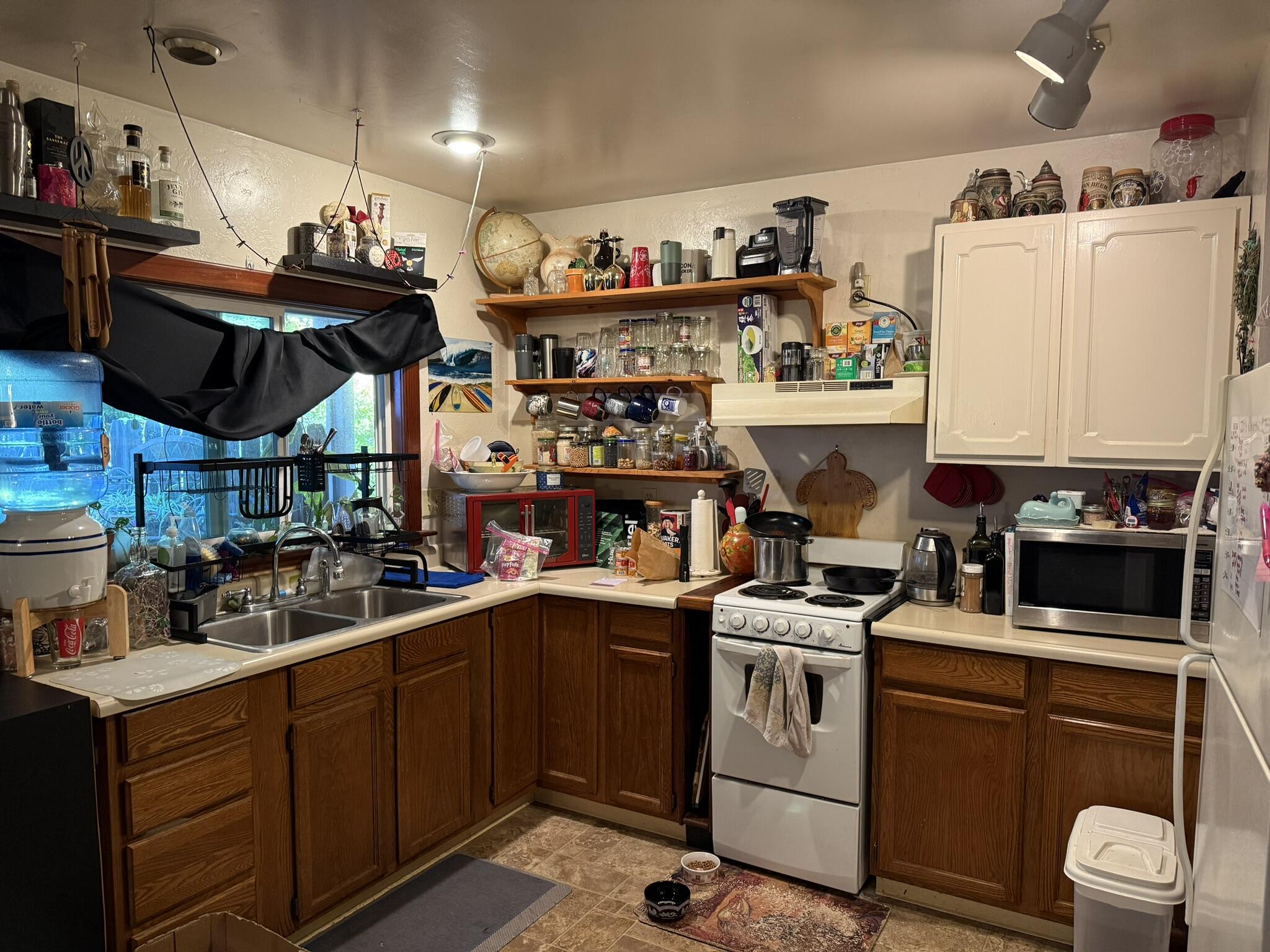 75 River Road