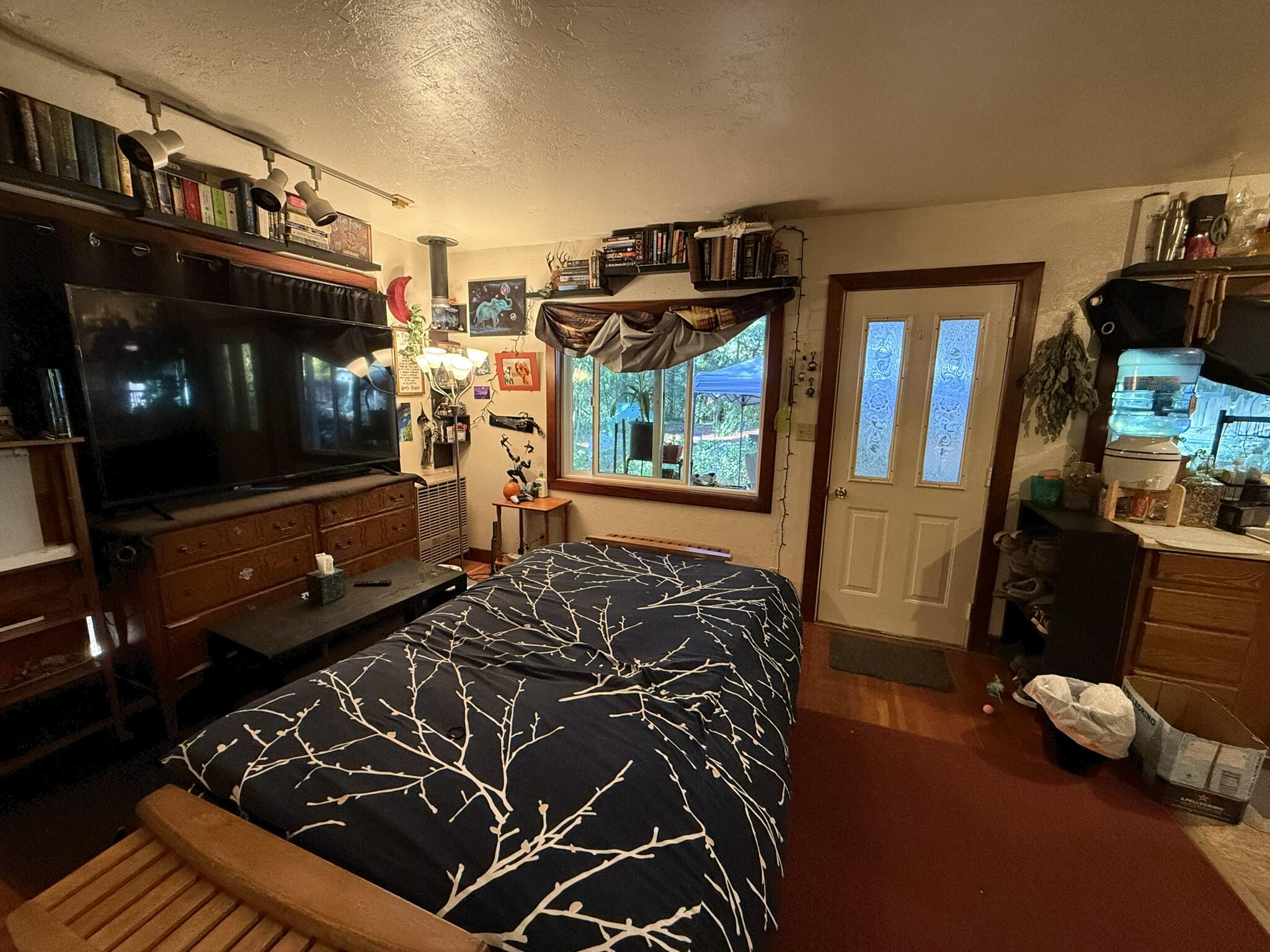 75 River Road