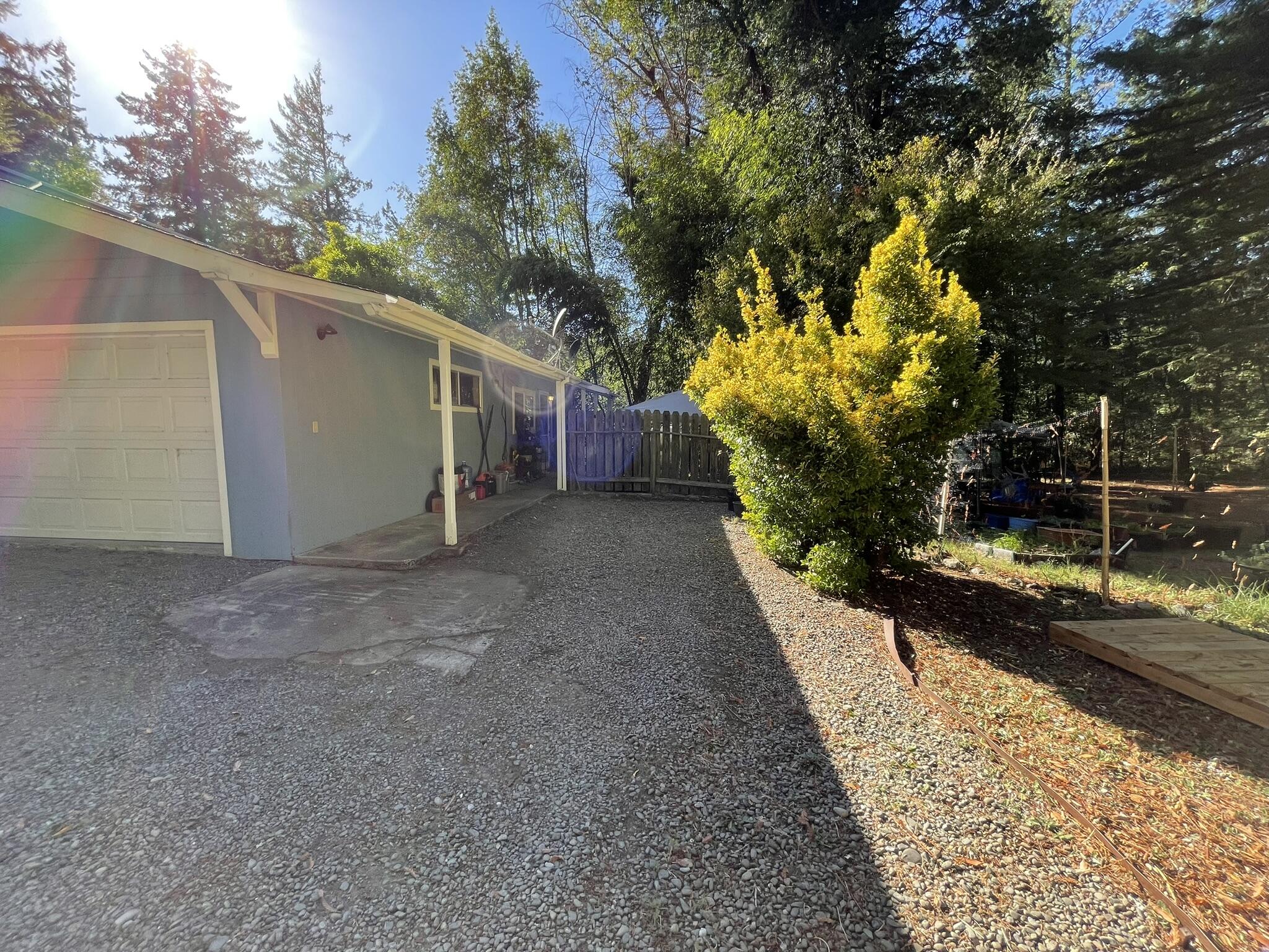 75 River Road