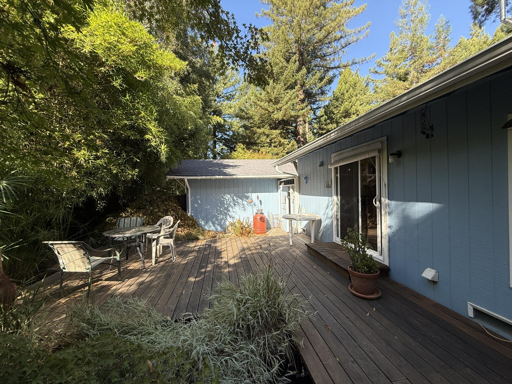 75 River Road