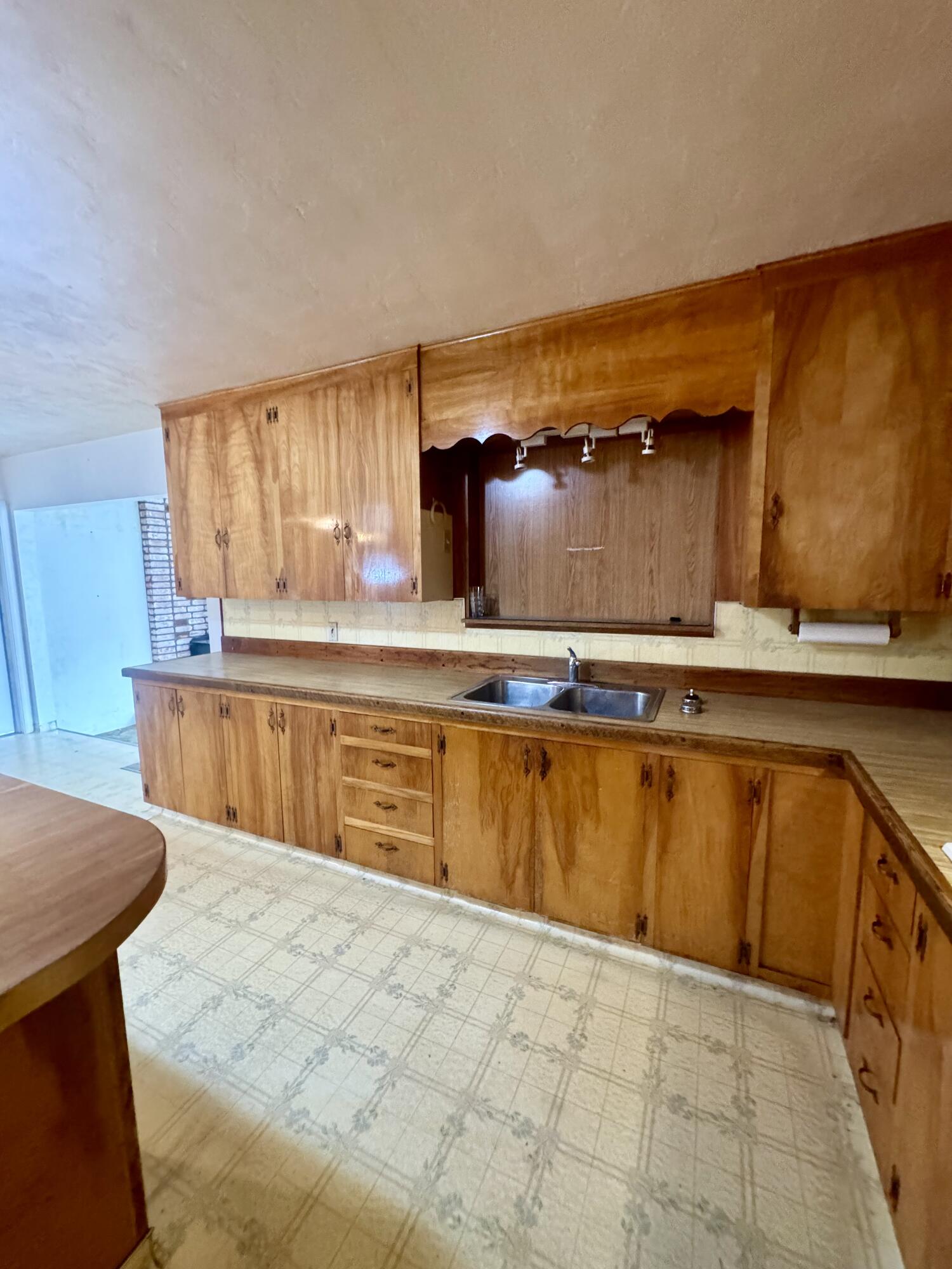 1412 Trails End Road