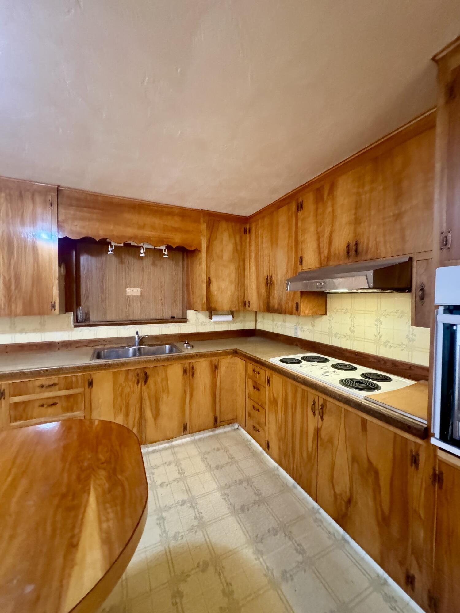 1412 Trails End Road