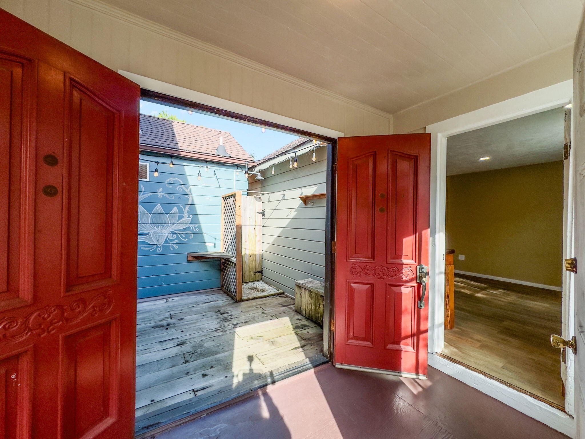 2153 Albee Street