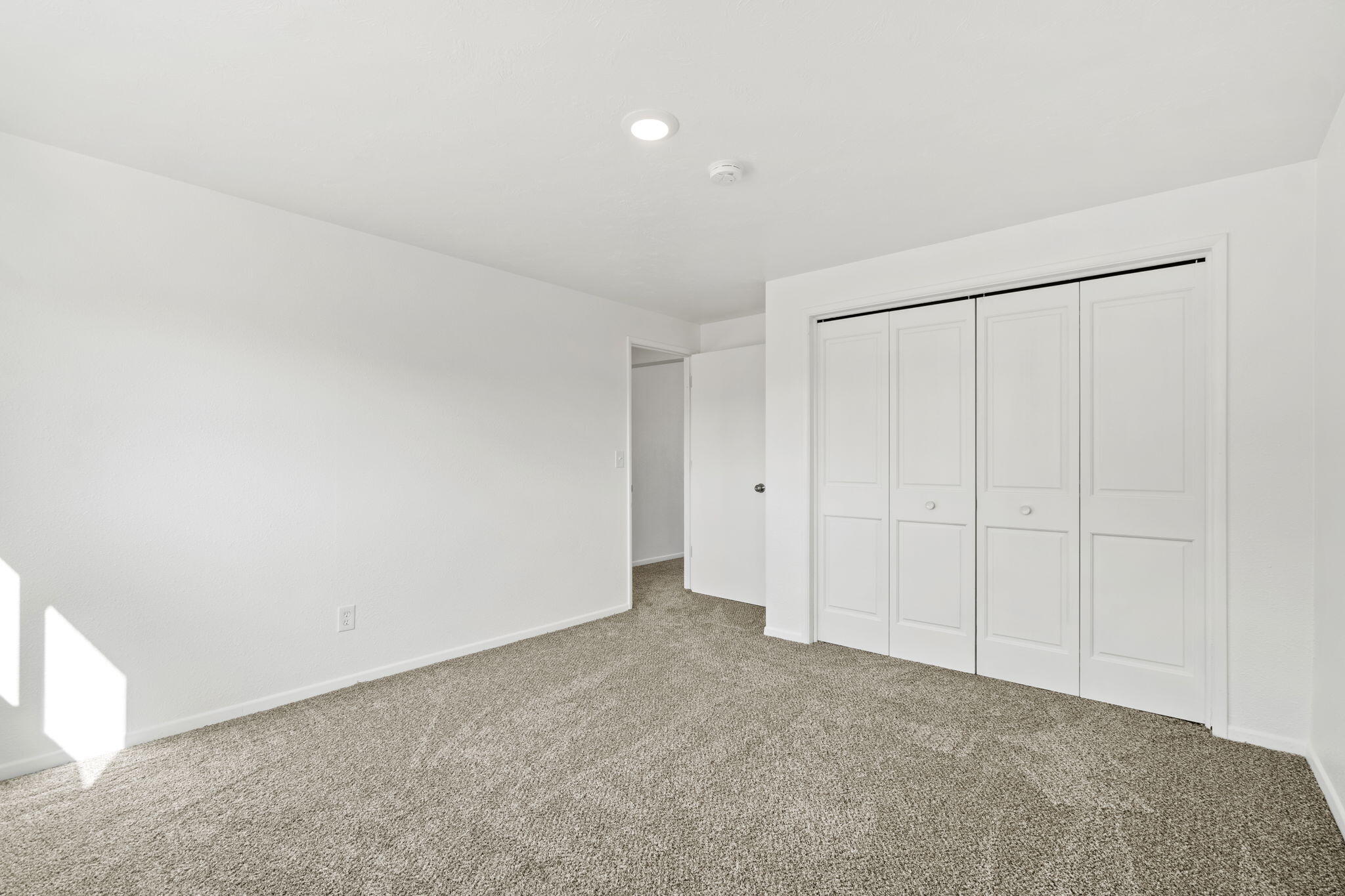 858 6th Street