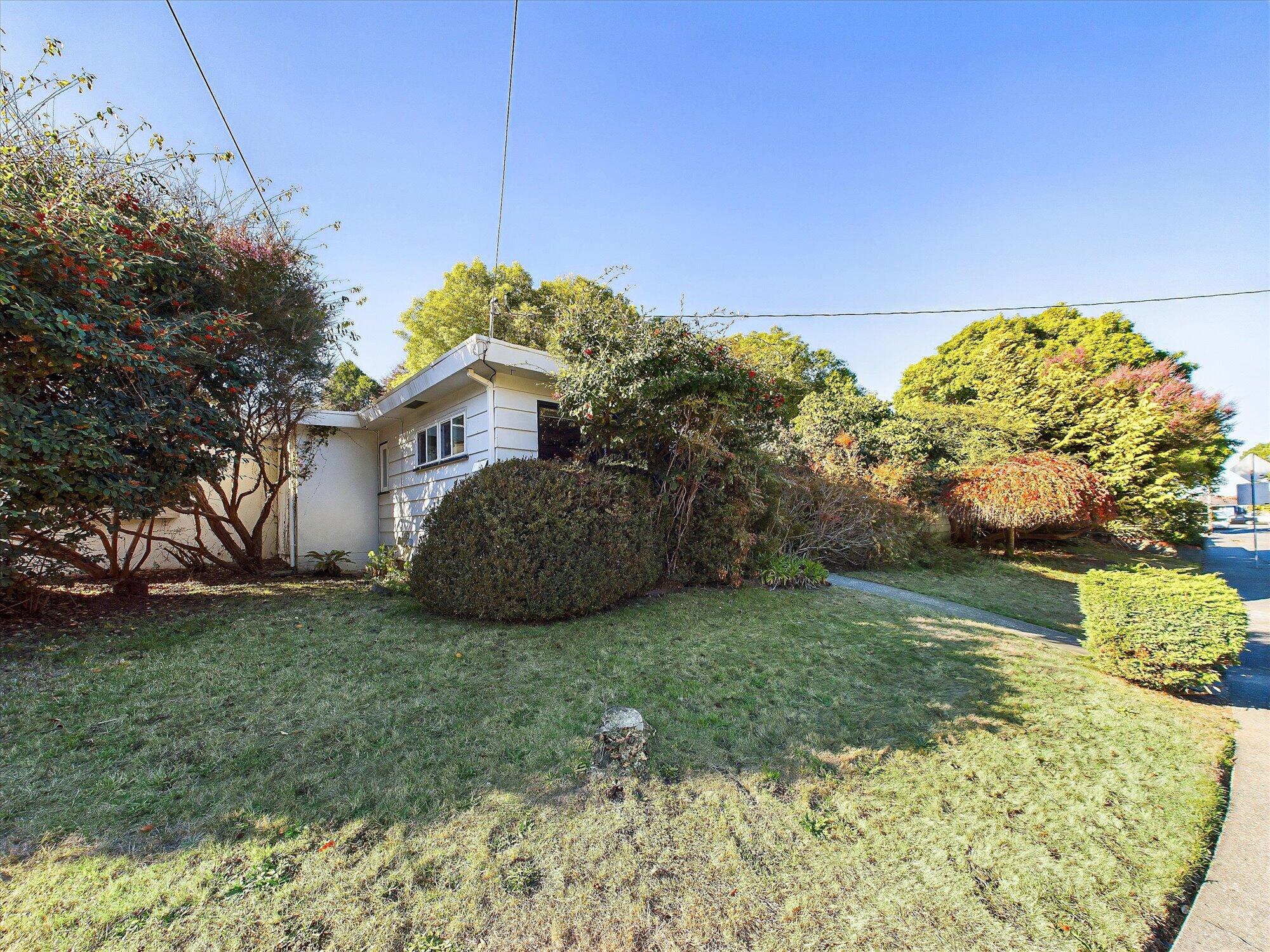 1864 Heather Lane