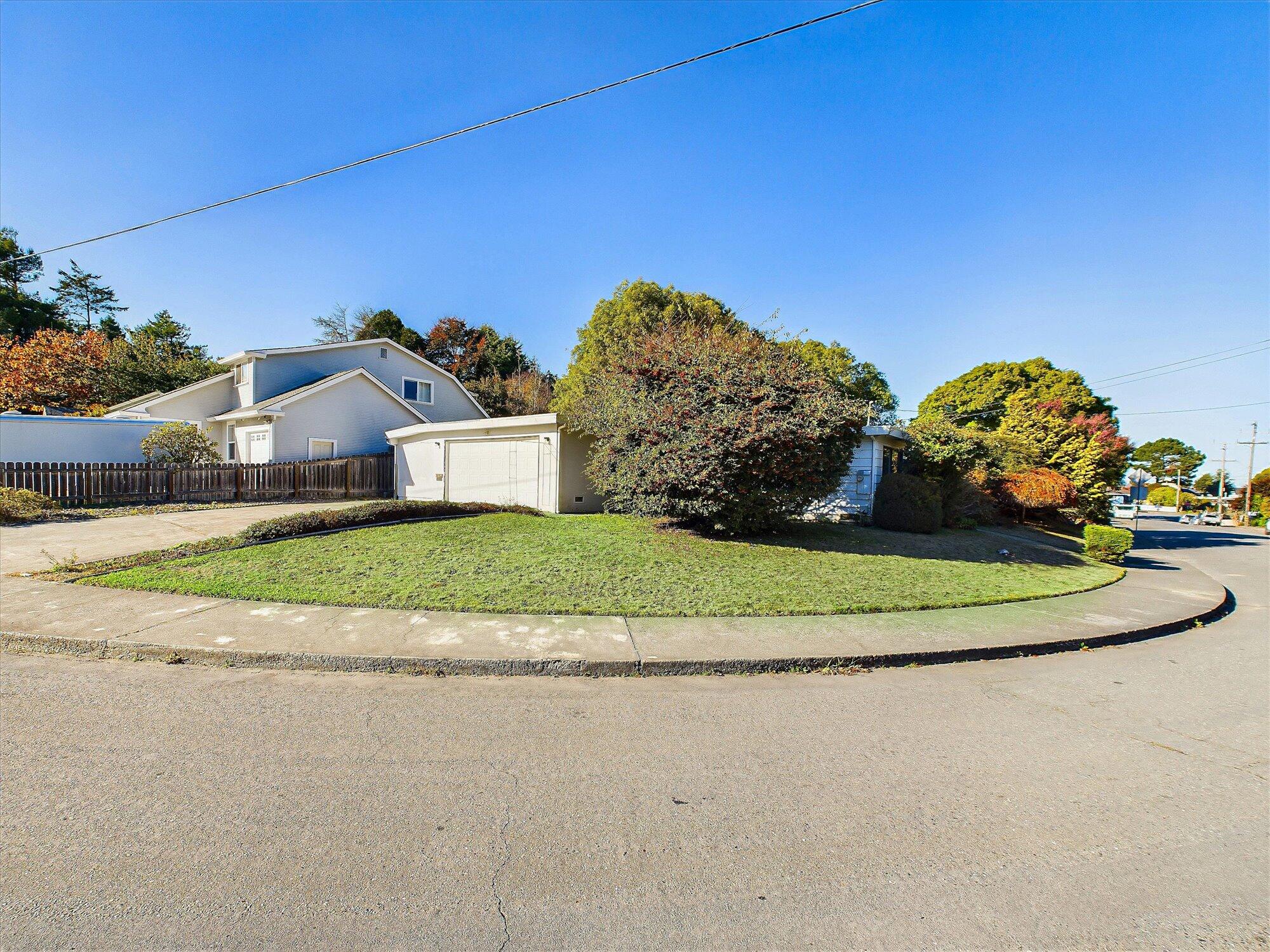 1864 Heather Lane