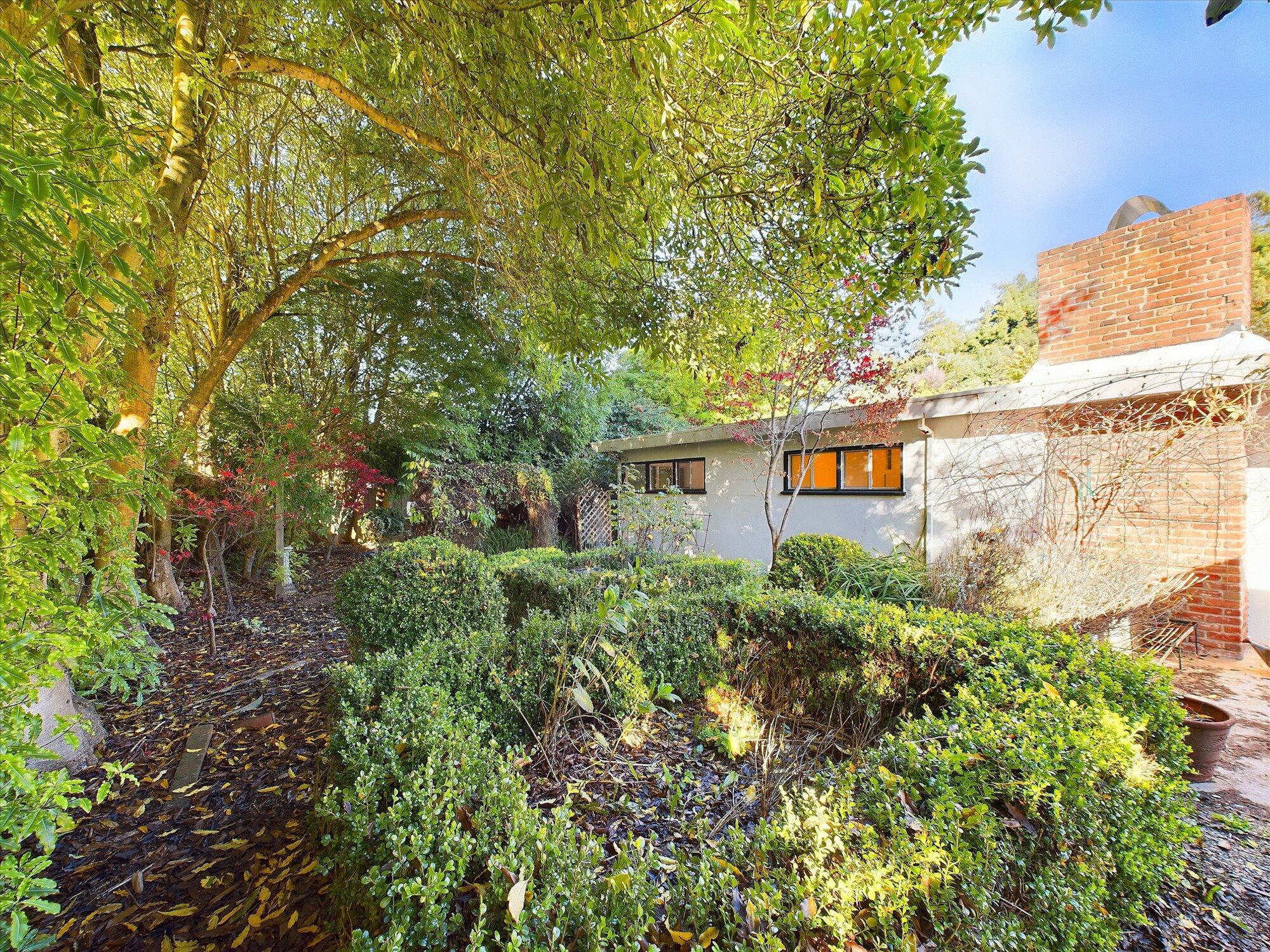 1864 Heather Lane