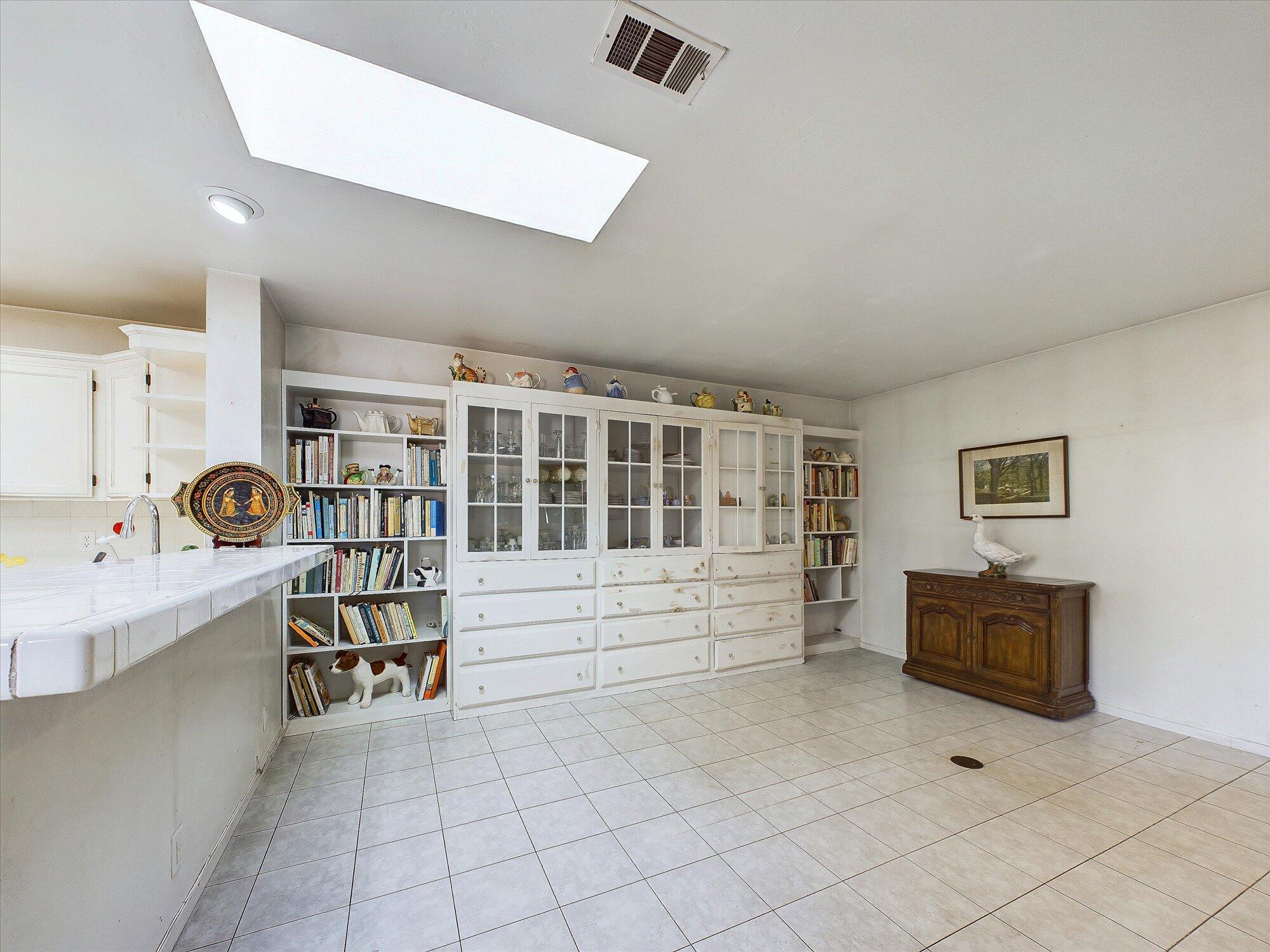 1864 Heather Lane