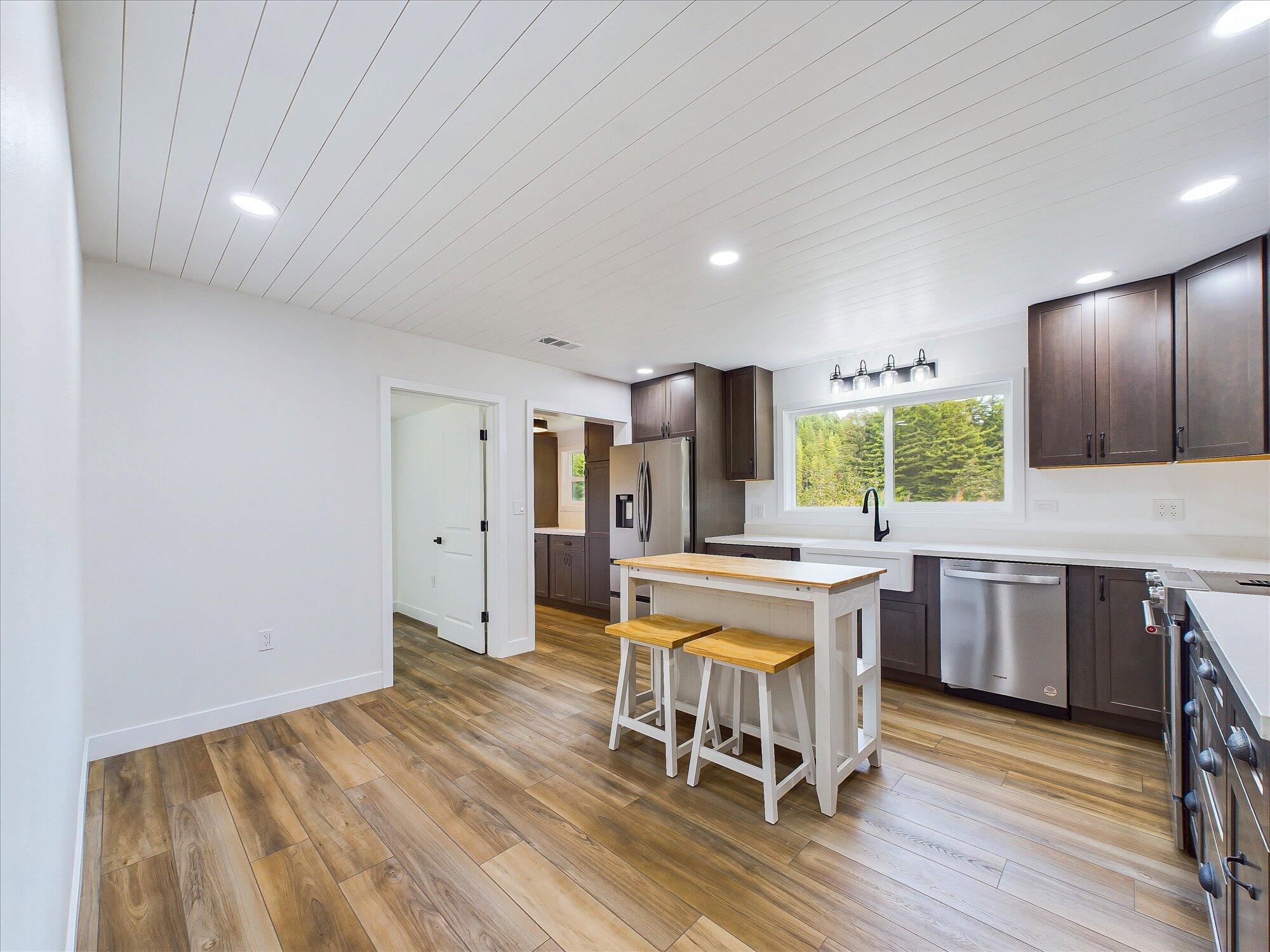 3746 Mitchell Road