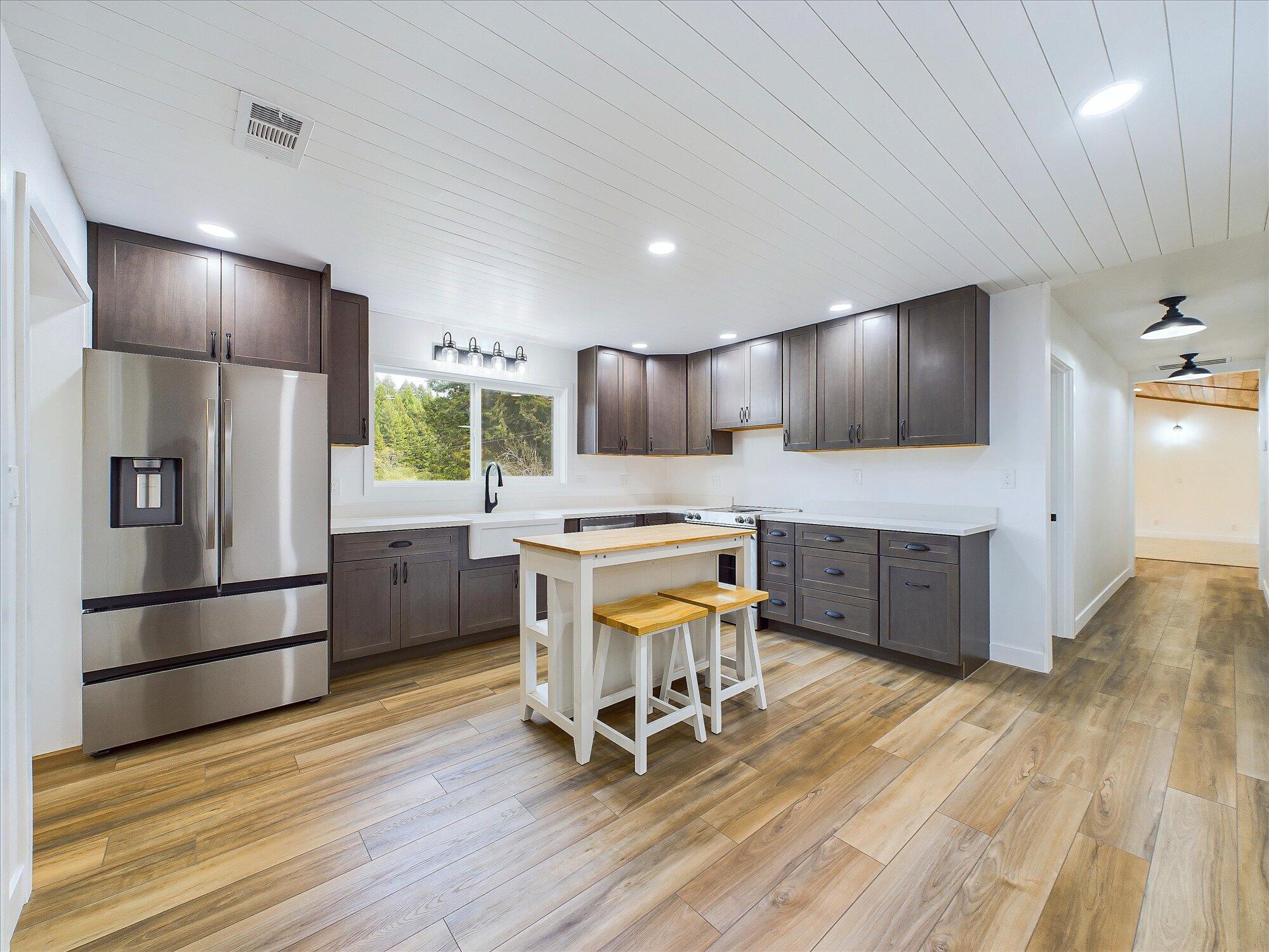3746 Mitchell Road