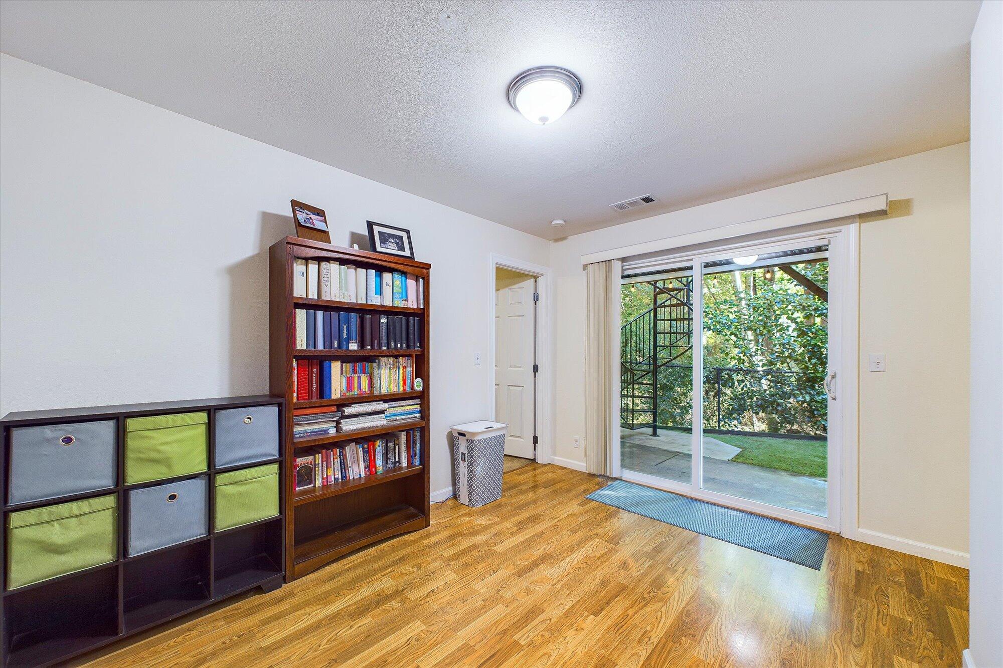 2105 Ardagh Court