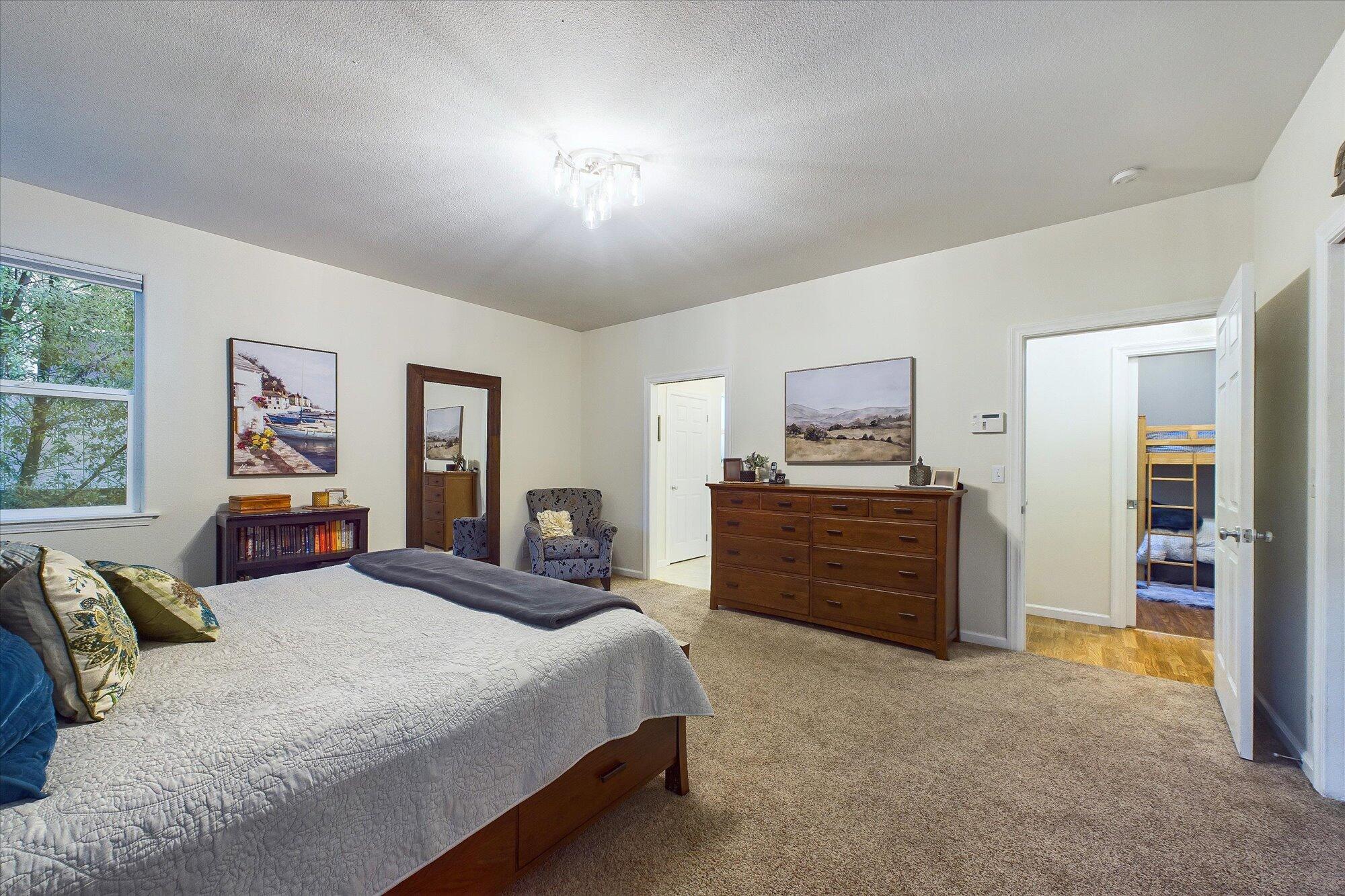 2105 Ardagh Court