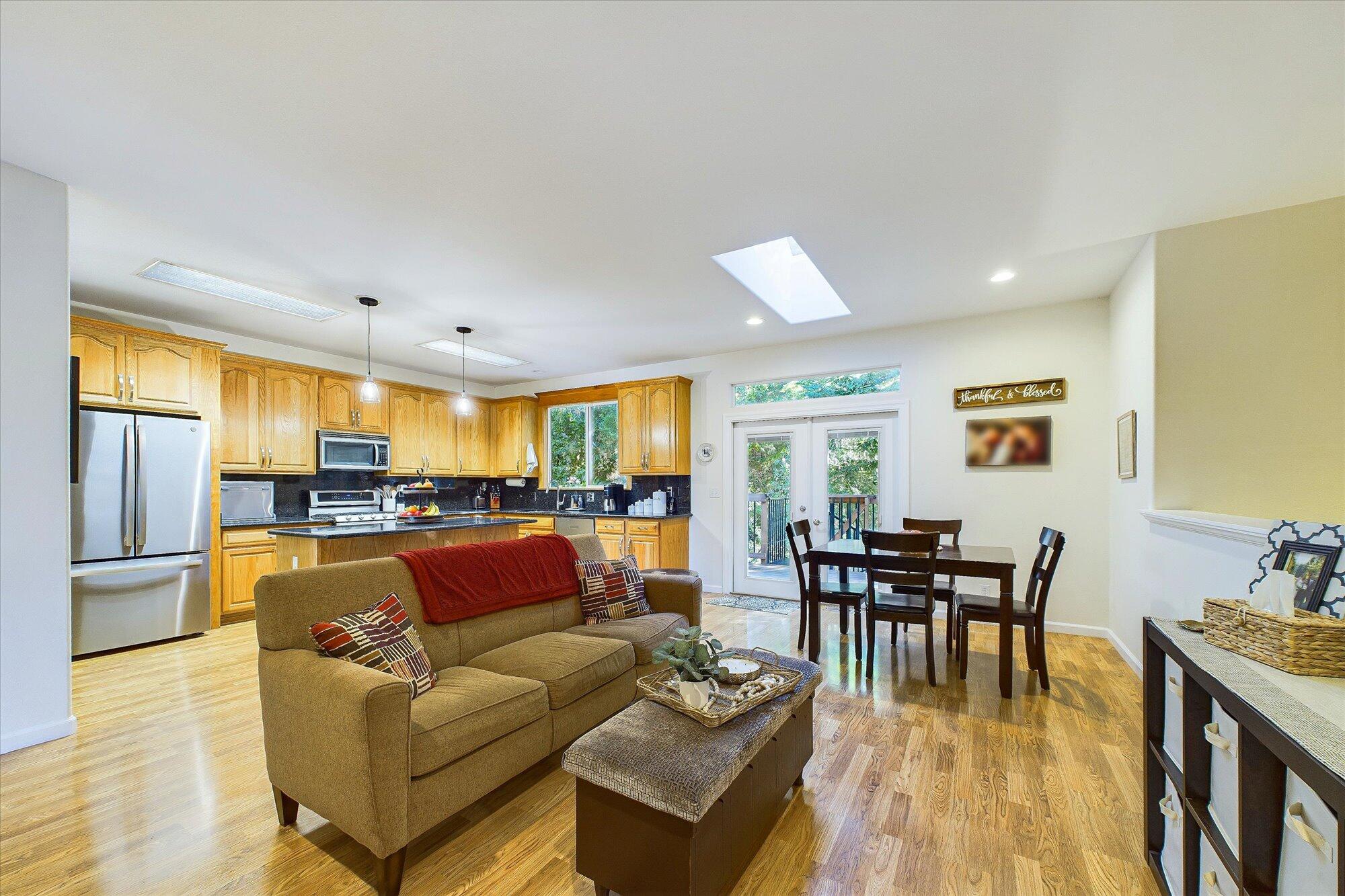 2105 Ardagh Court