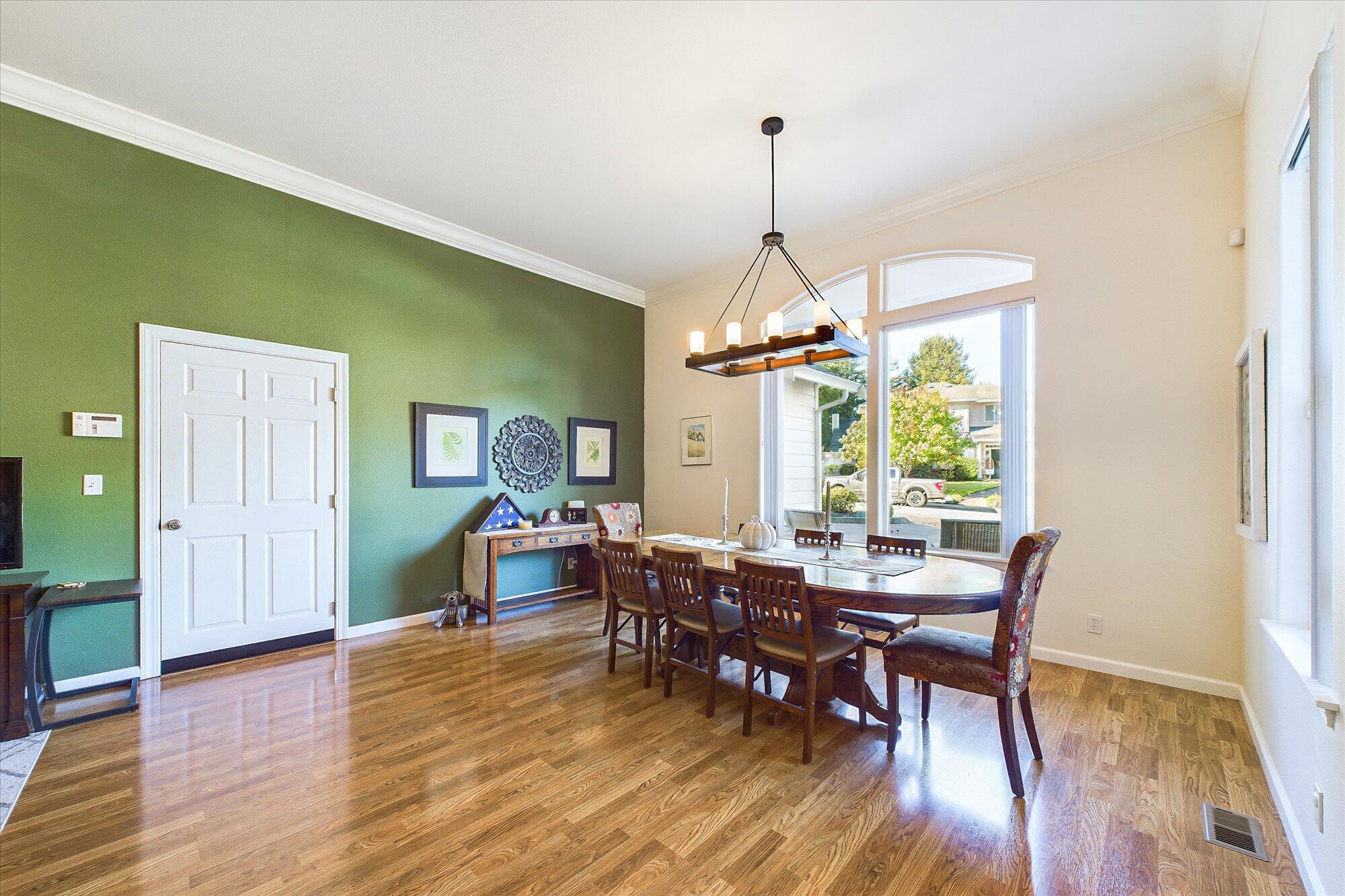 2105 Ardagh Court
