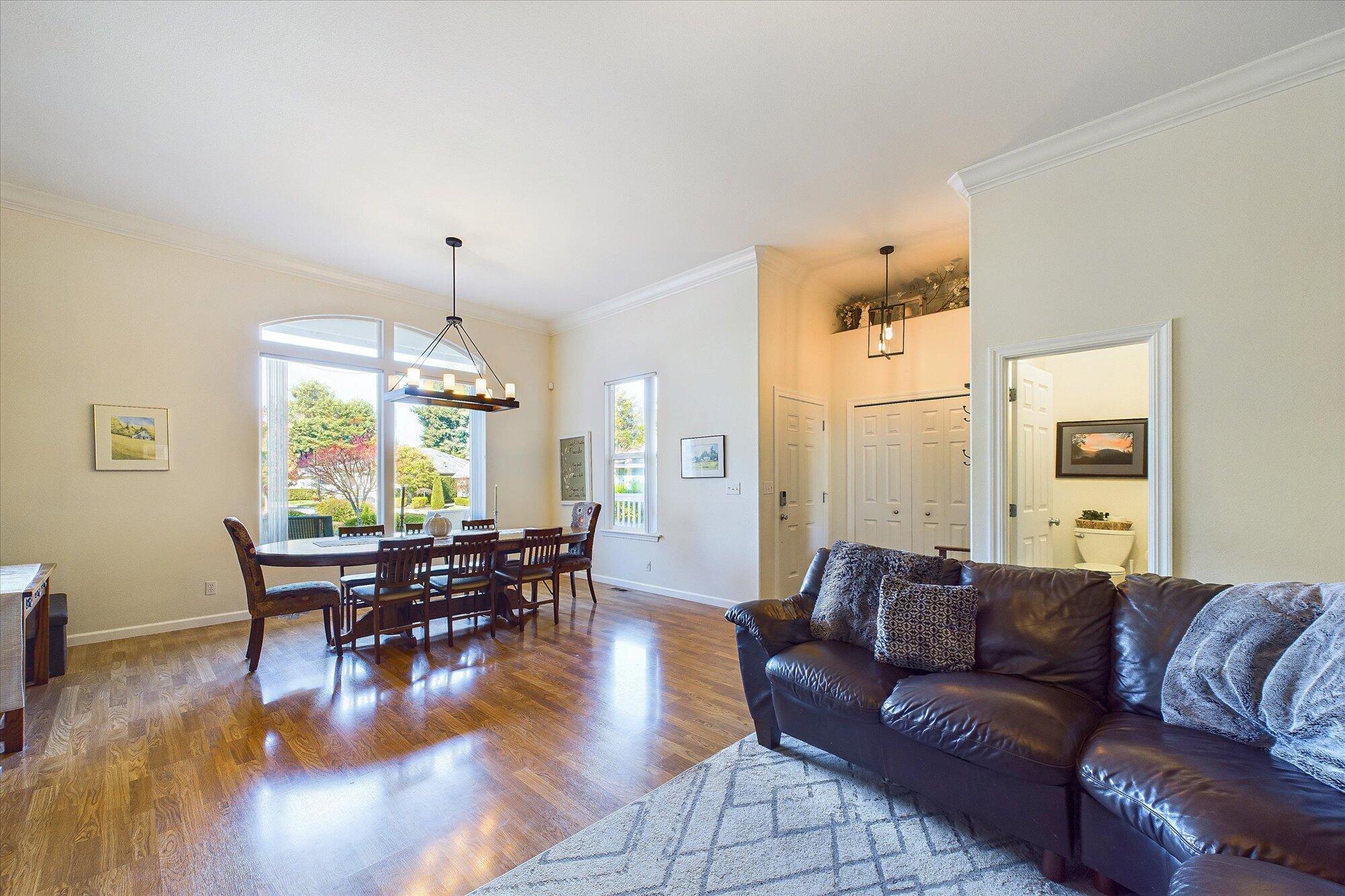 2105 Ardagh Court