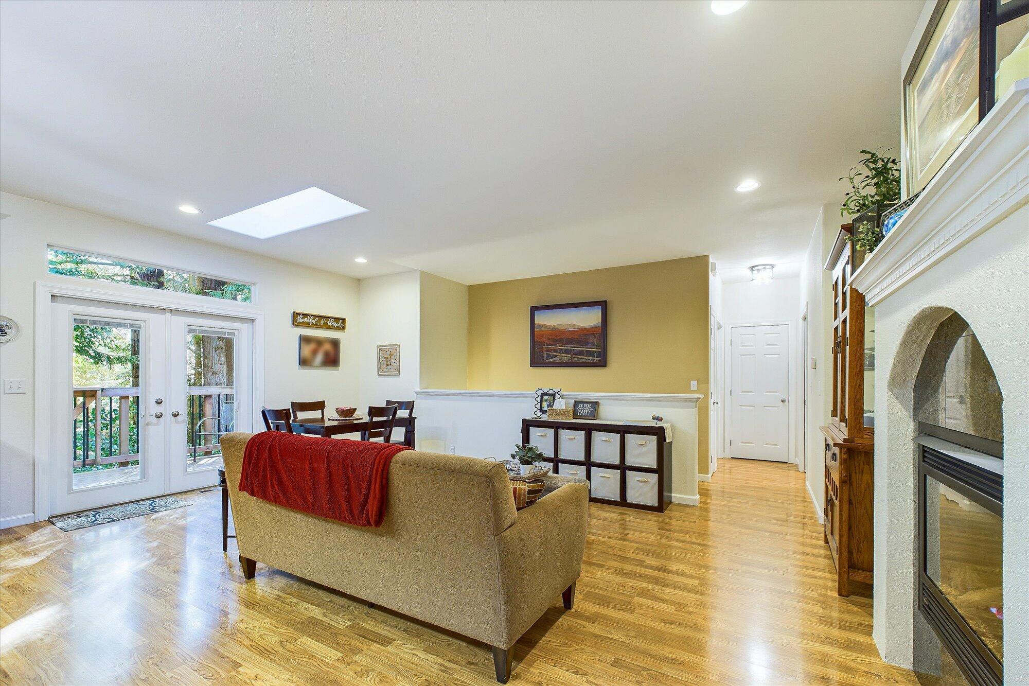 2105 Ardagh Court
