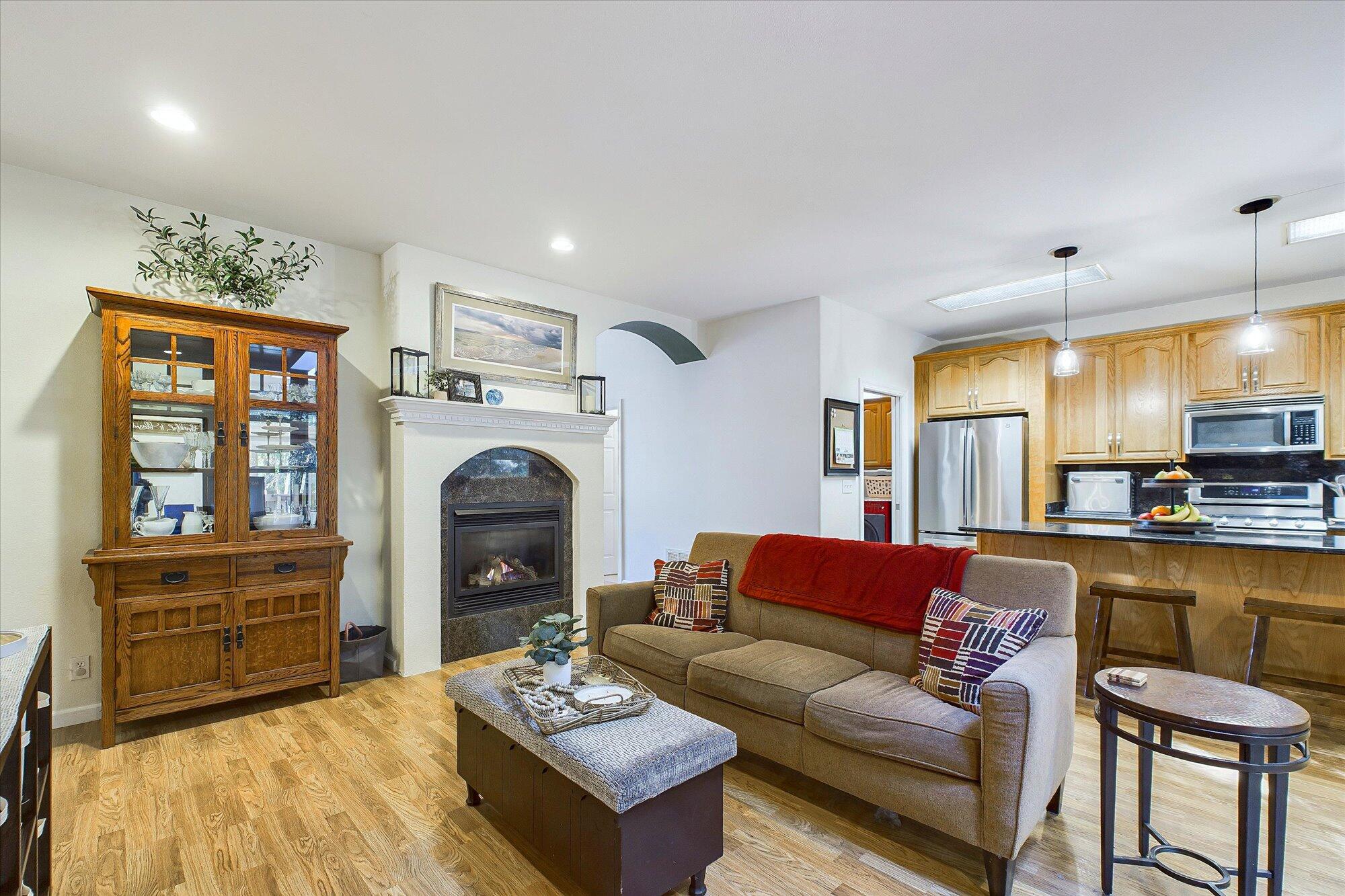 2105 Ardagh Court