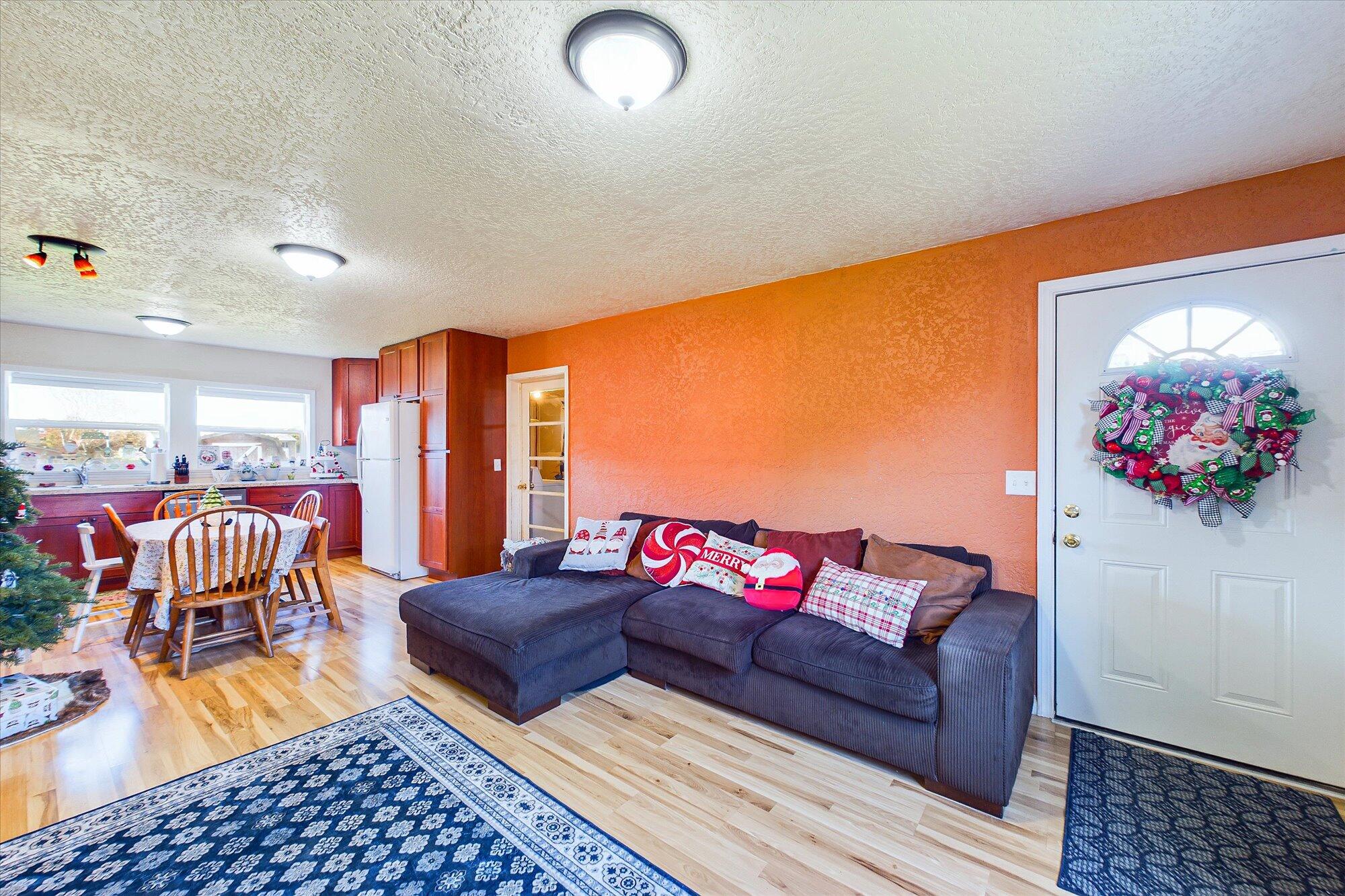 1560 Marsh Road
