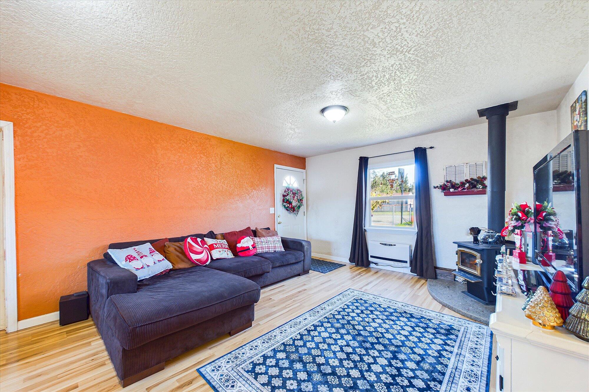 1560 Marsh Road