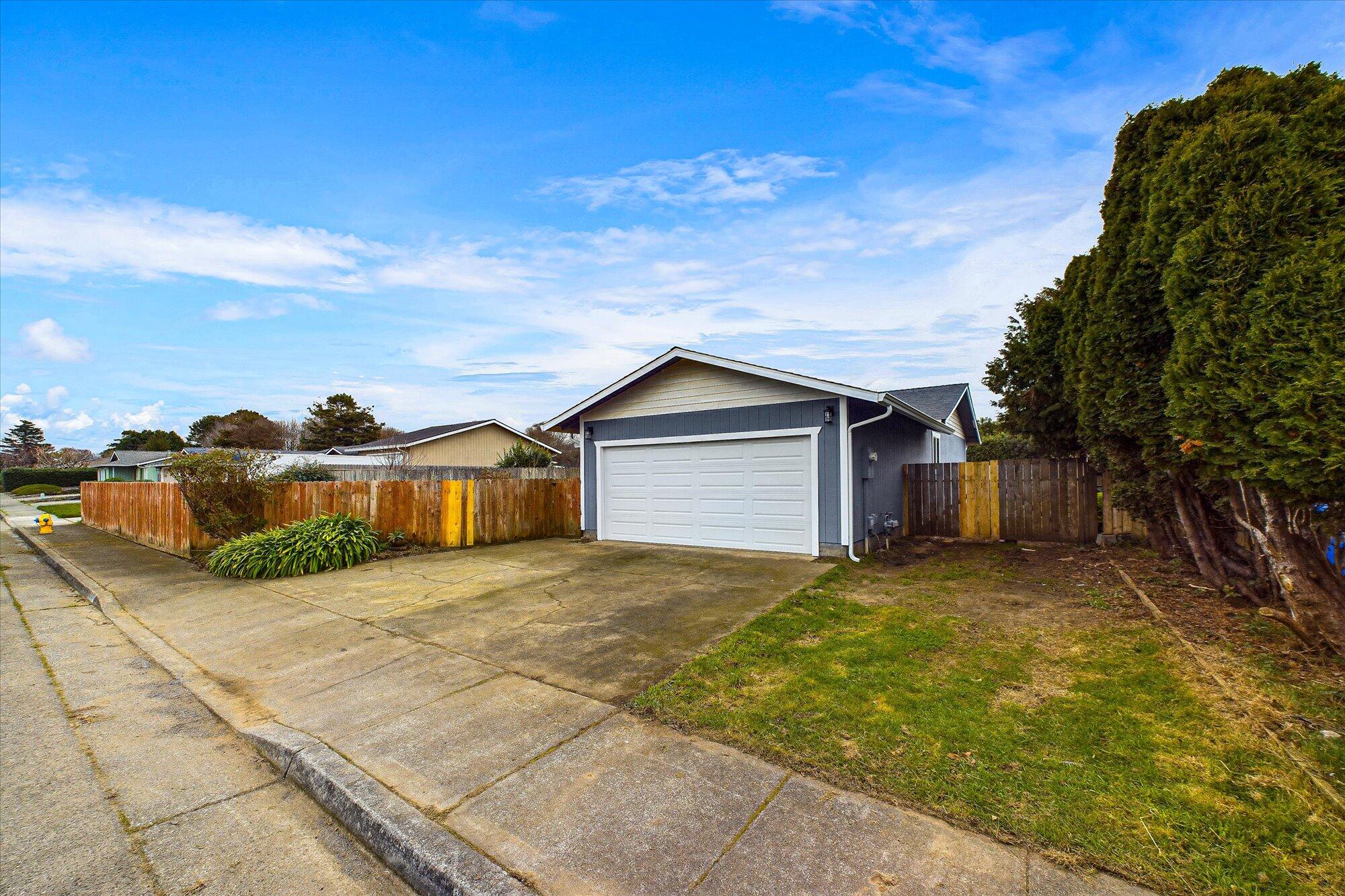 1450 Dena Drive, McKinleyville