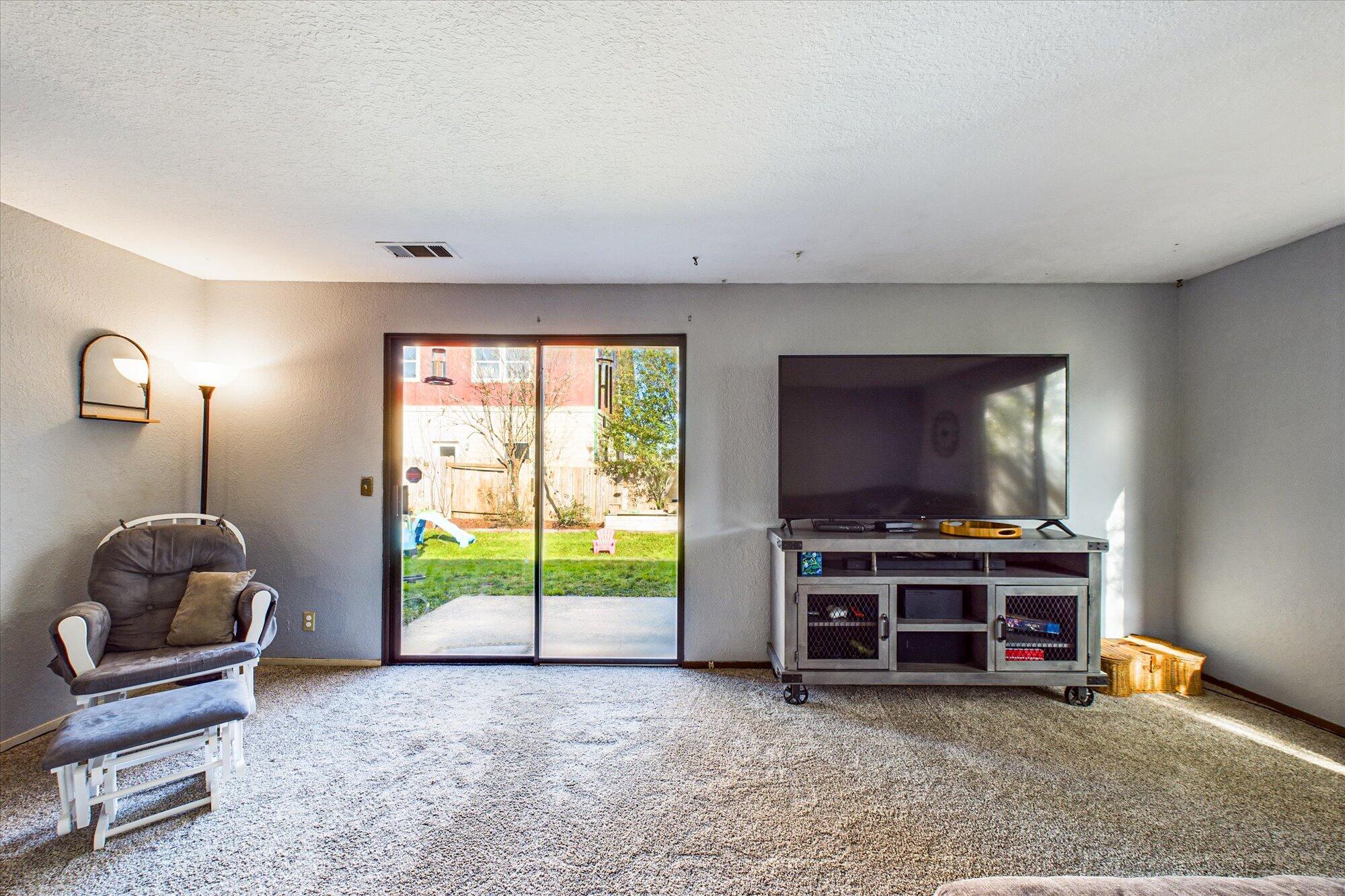 1951 Holly Drive, McKinleyville