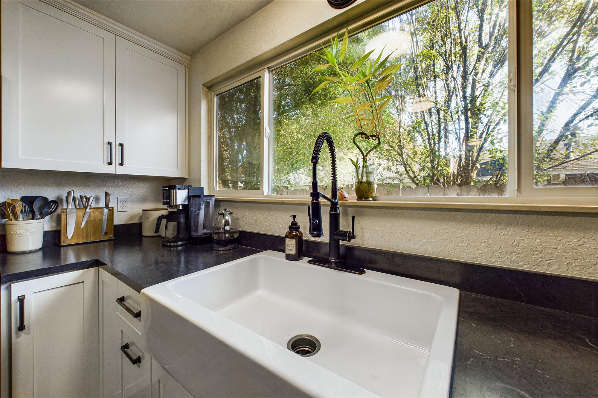1951 Holly Drive, McKinleyville