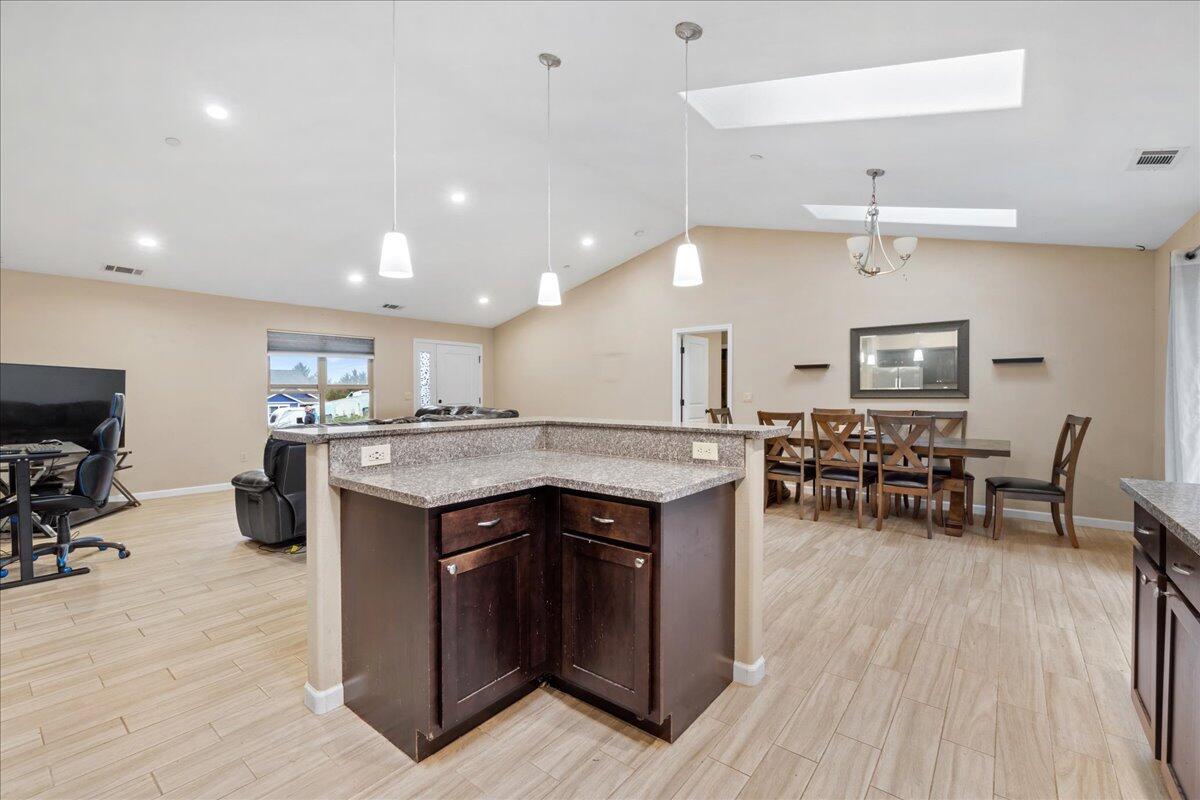 2344 Kellog Place