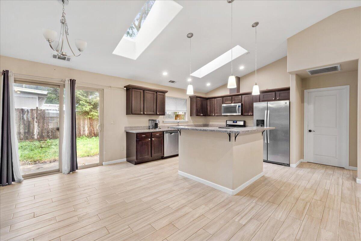 2344 Kellog Place