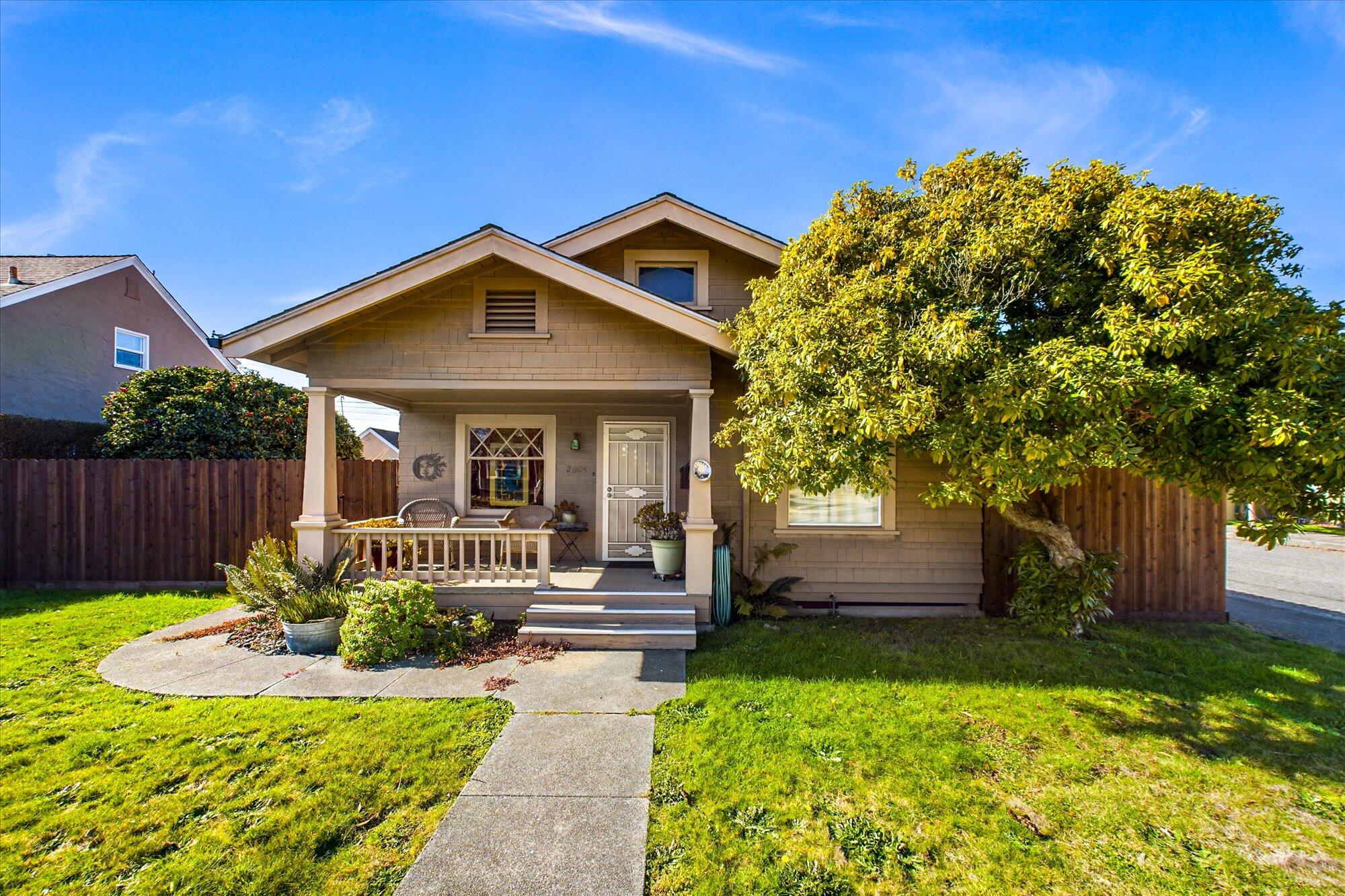 2604 H Street