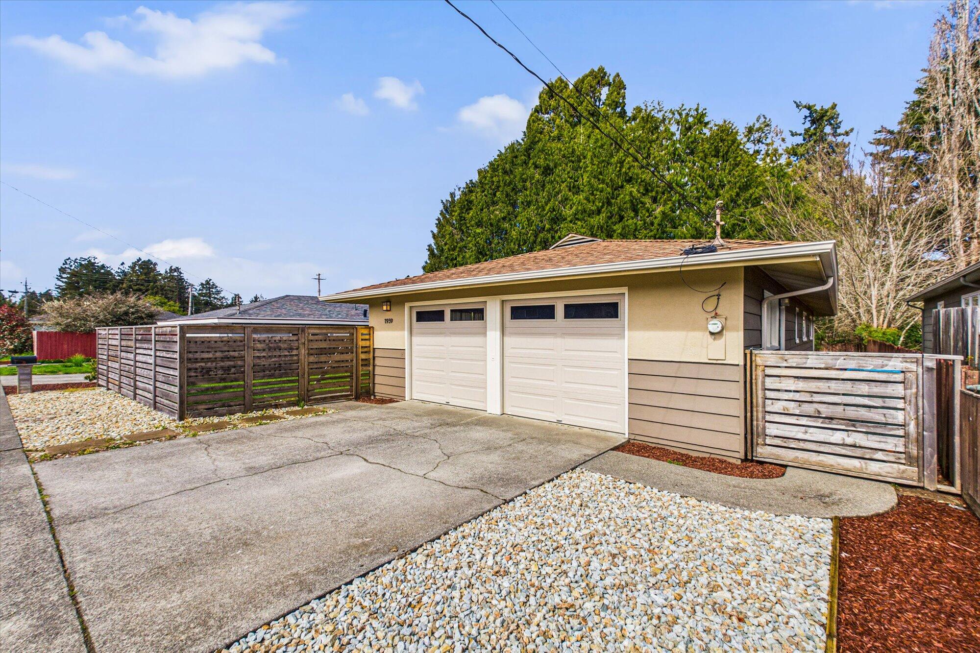 1939 Holly Street