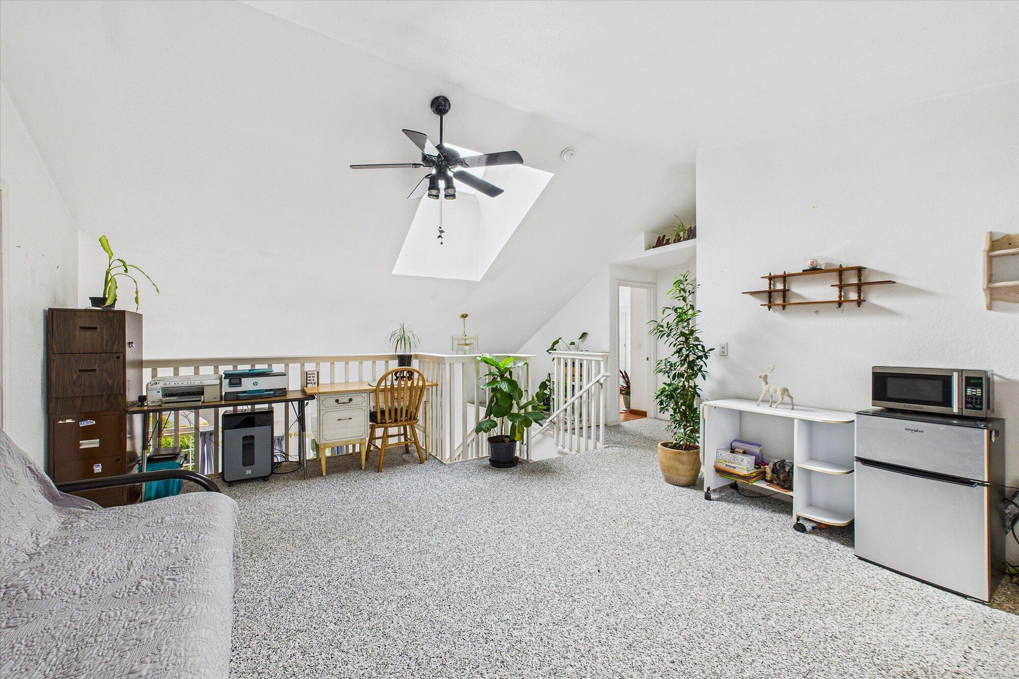 1727 Bluejay Court