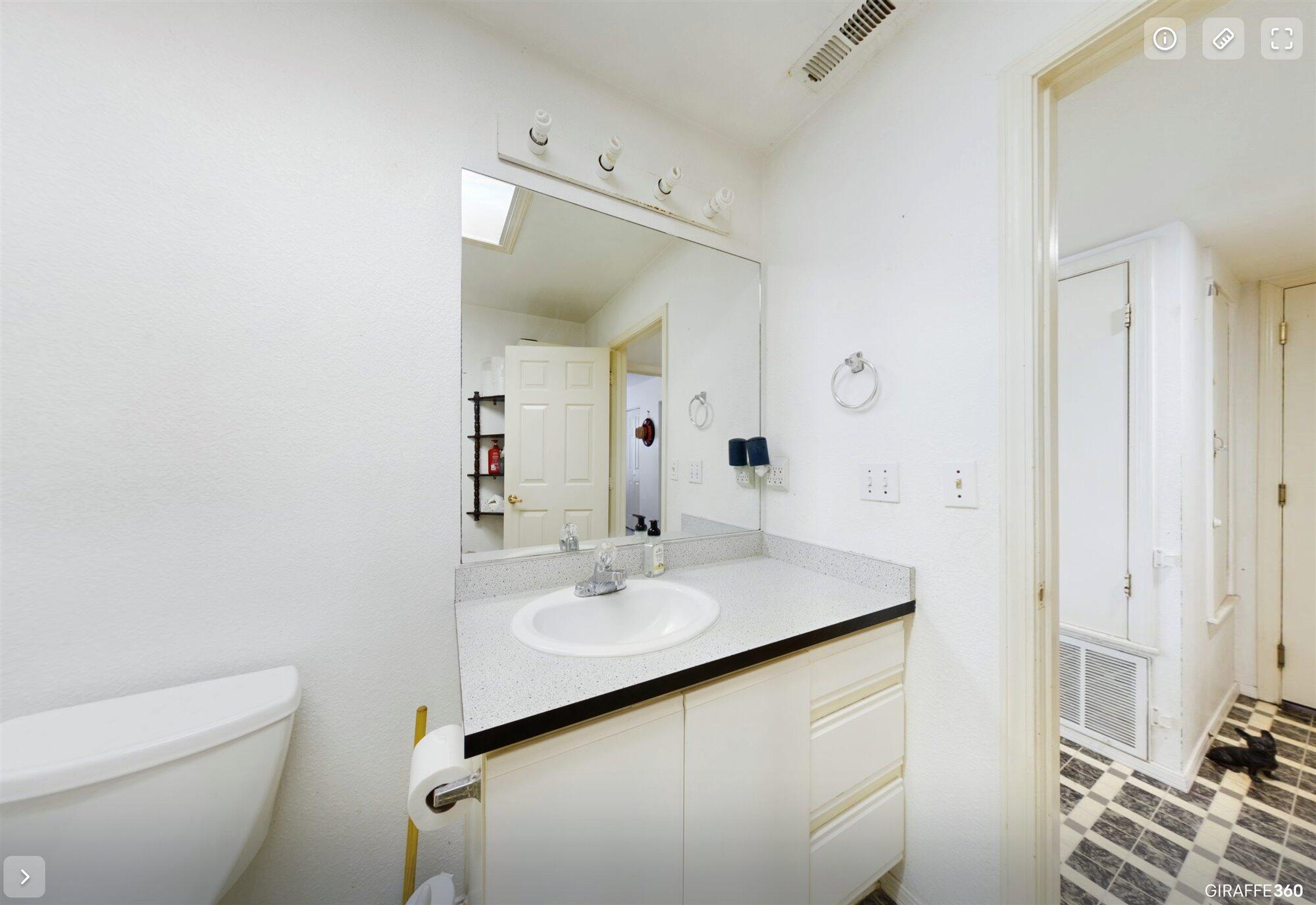 1727 Bluejay Court
