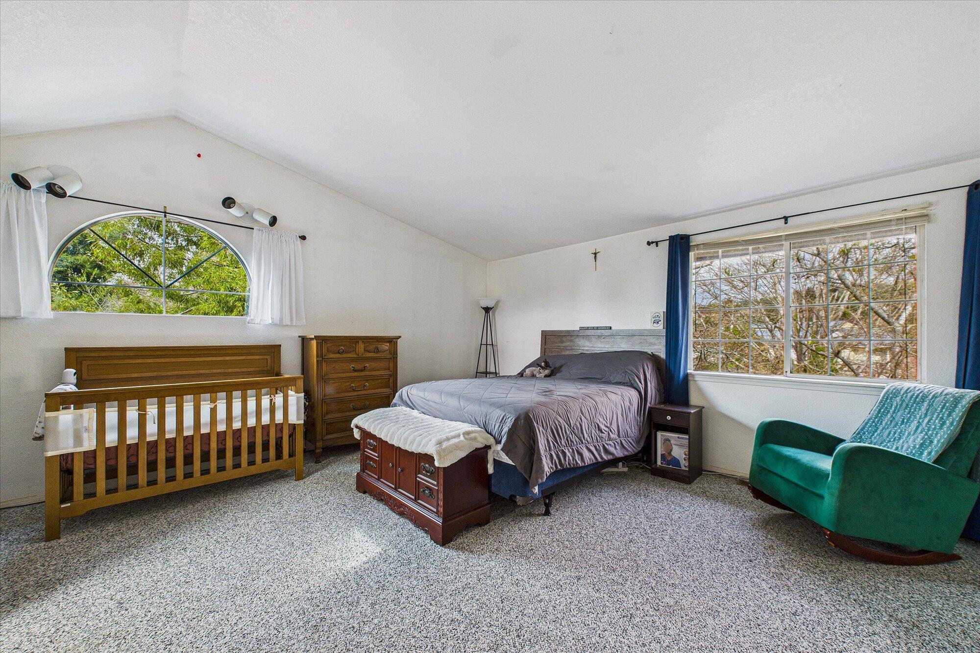1727 Bluejay Court