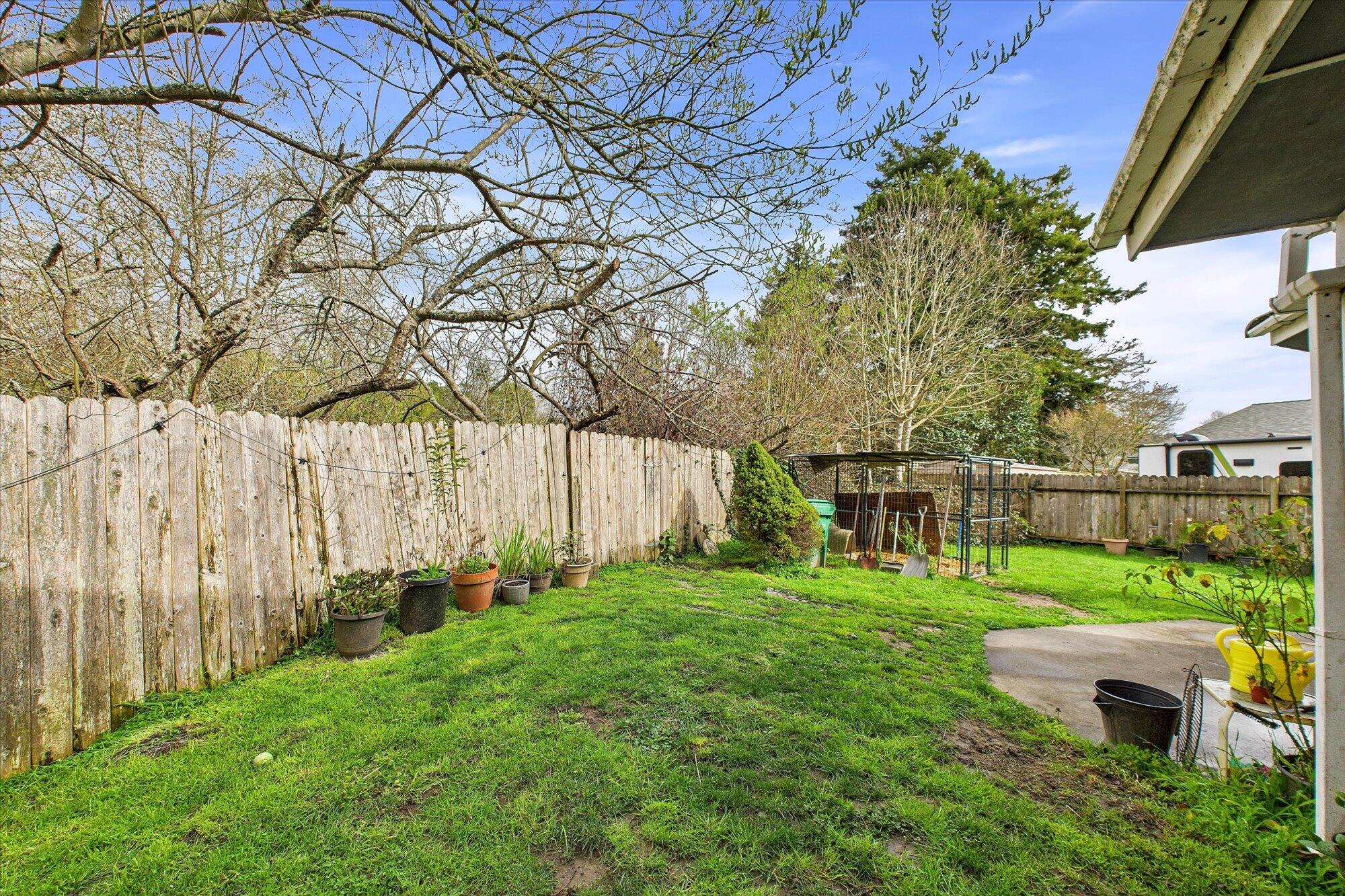 1727 Bluejay Court