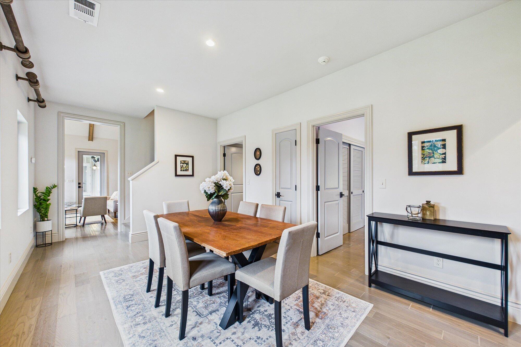 3200/3204 Buttermilk Lane