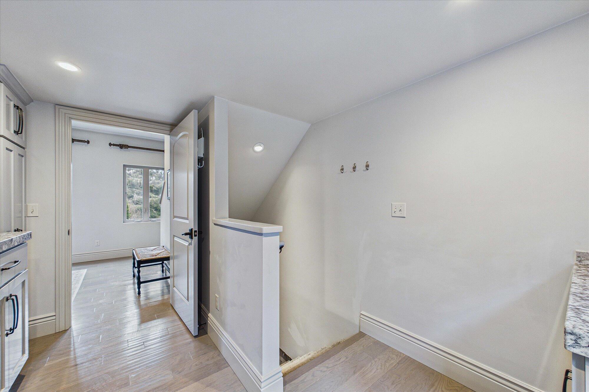 3200/3204 Buttermilk Lane
