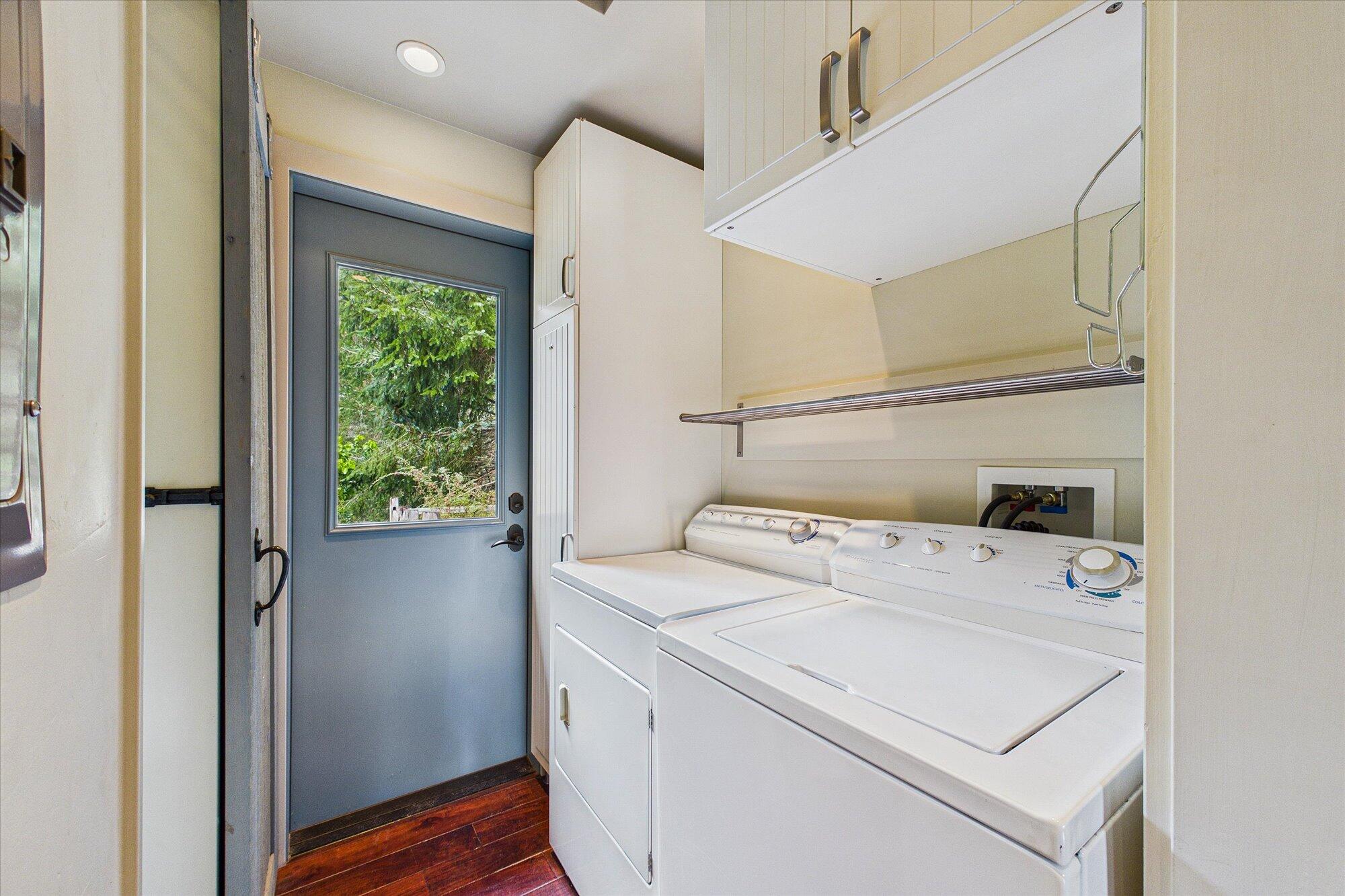 3200/3204 Buttermilk Lane