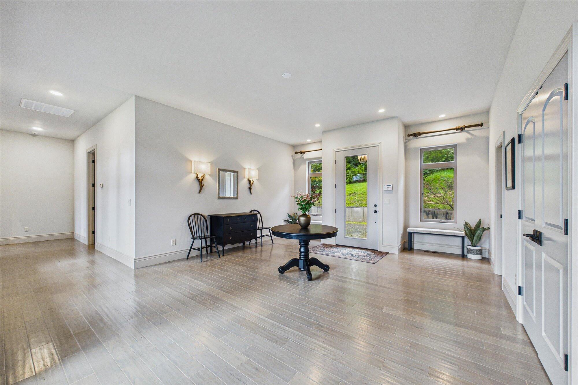 3200/3204 Buttermilk Lane