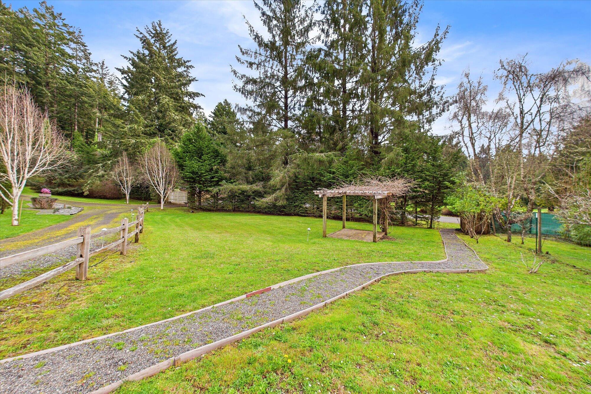 3200/3204 Buttermilk Lane