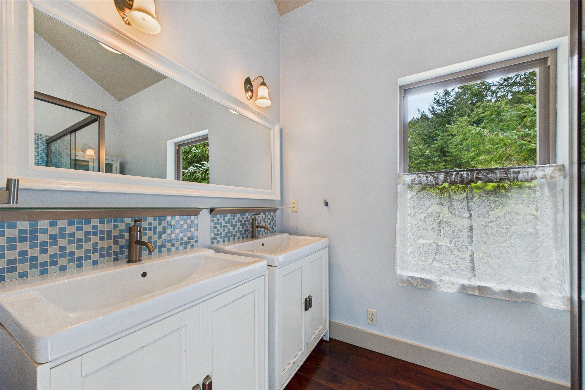 3200/3204 Buttermilk Lane