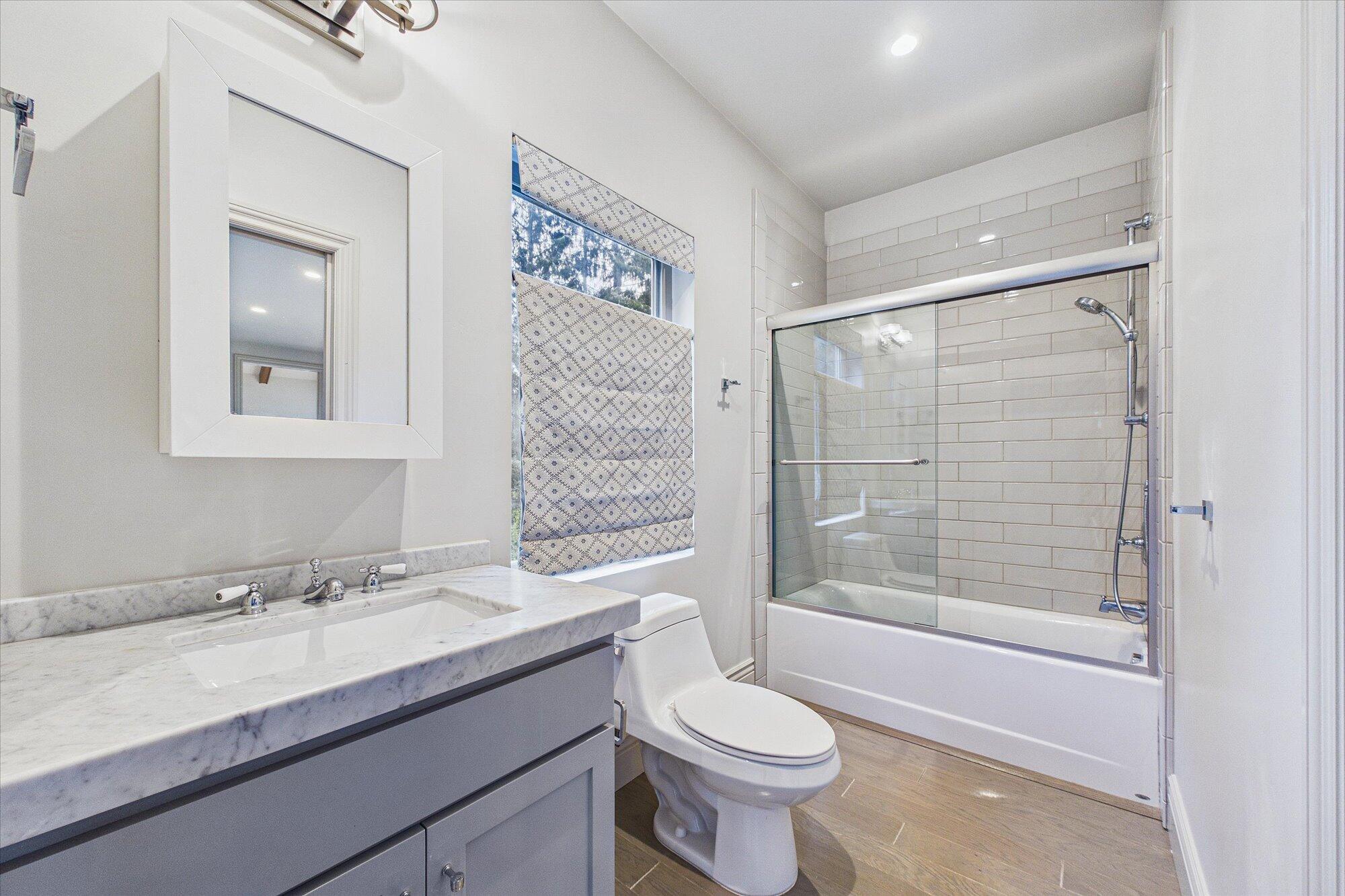 3200/3204 Buttermilk Lane