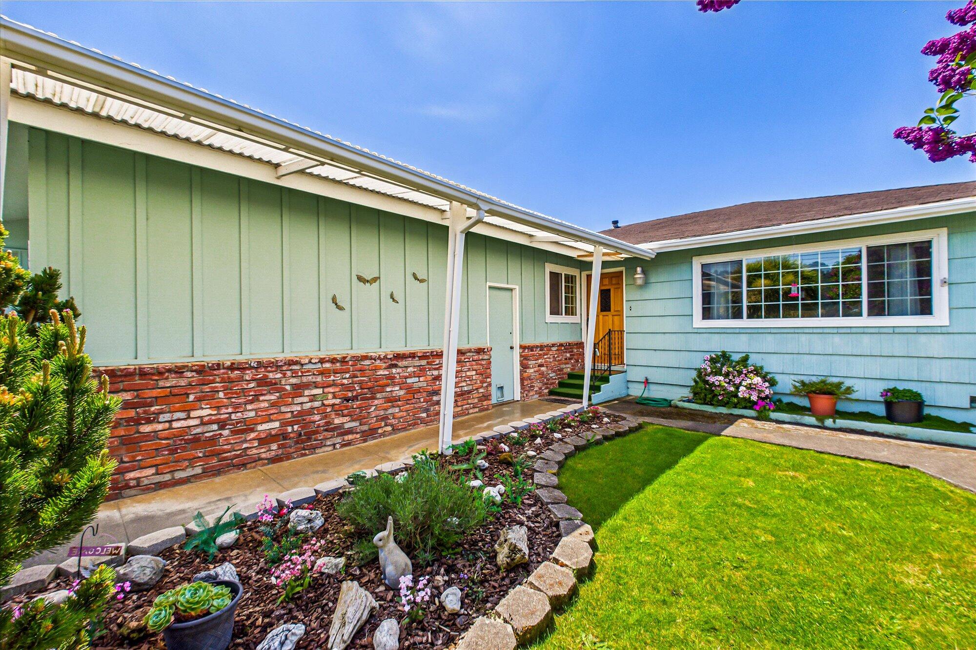 1686 Ronald Avenue