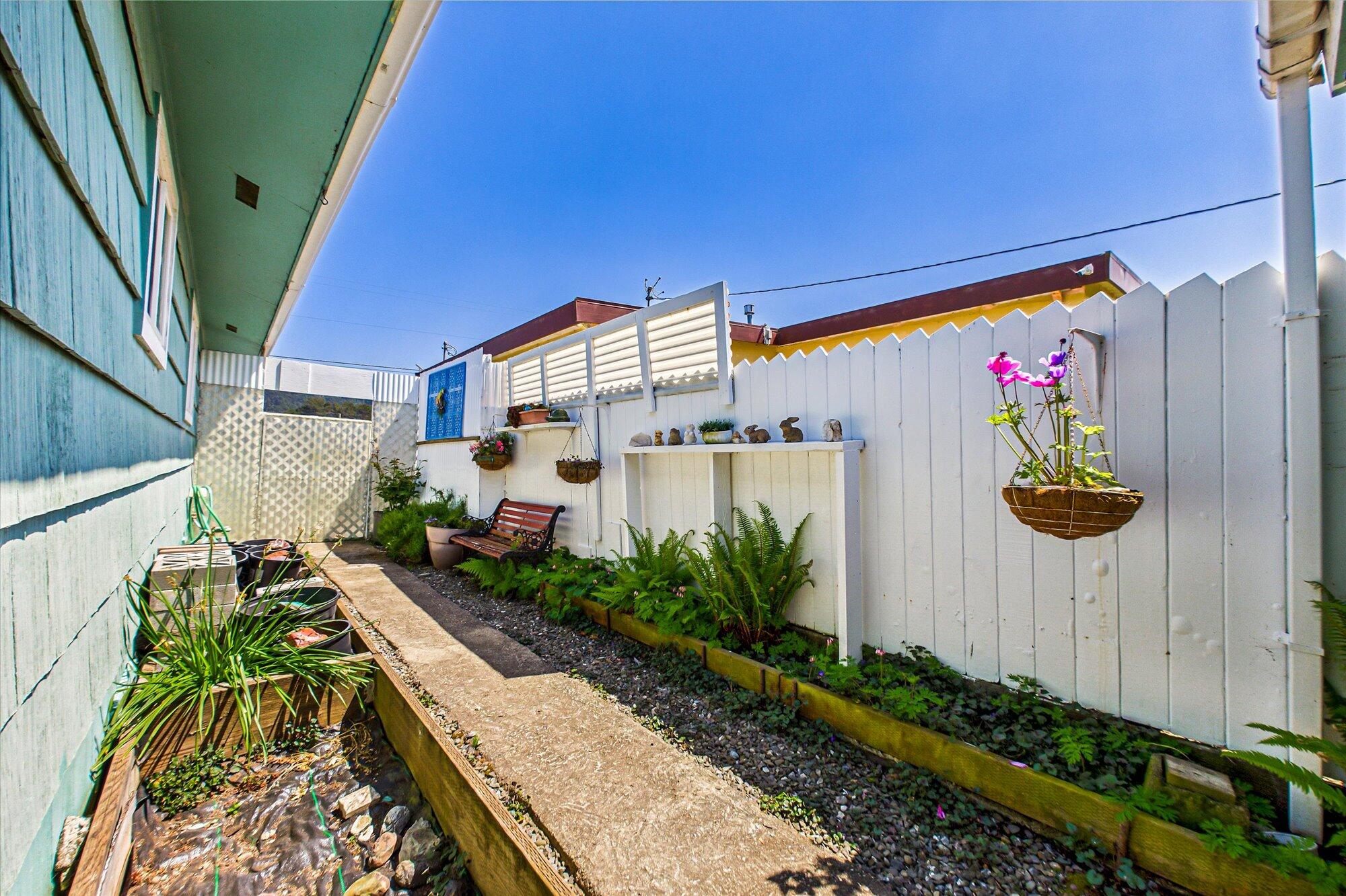 1686 Ronald Avenue